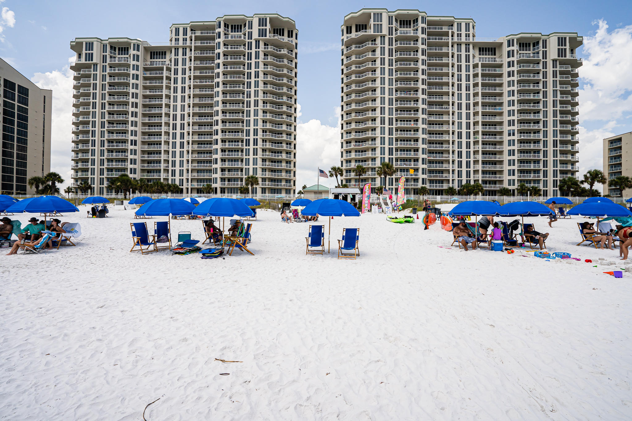 SILVER BEACH TOWERS - Residential