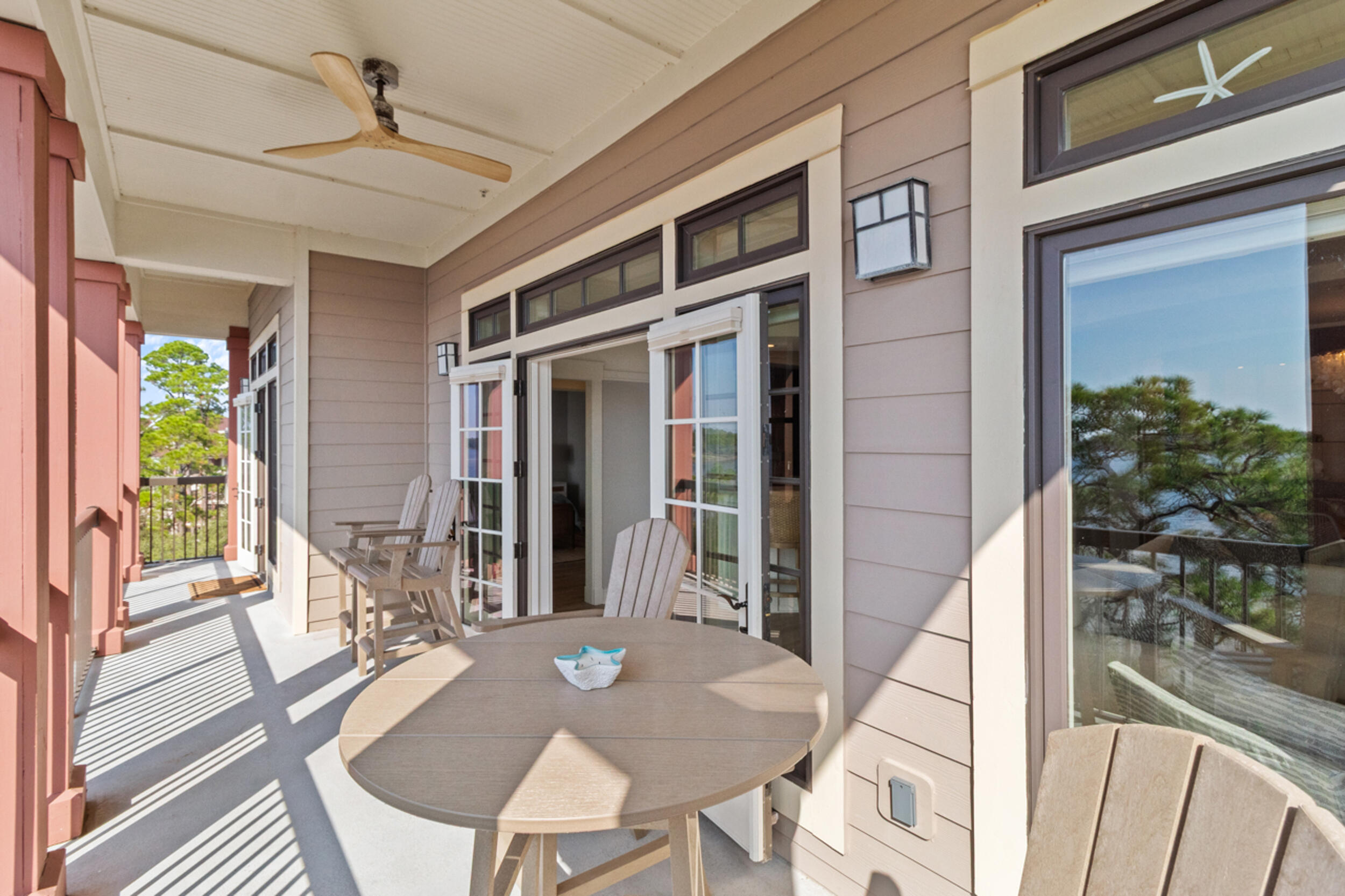 LAKESIDE LODGE AT PROSPECT POINT - Residential