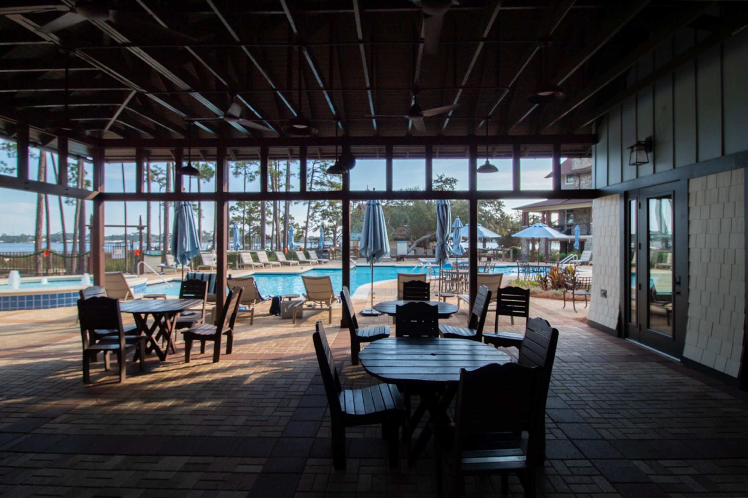 LAKESIDE LODGE AT PROSPECT POINT - Residential