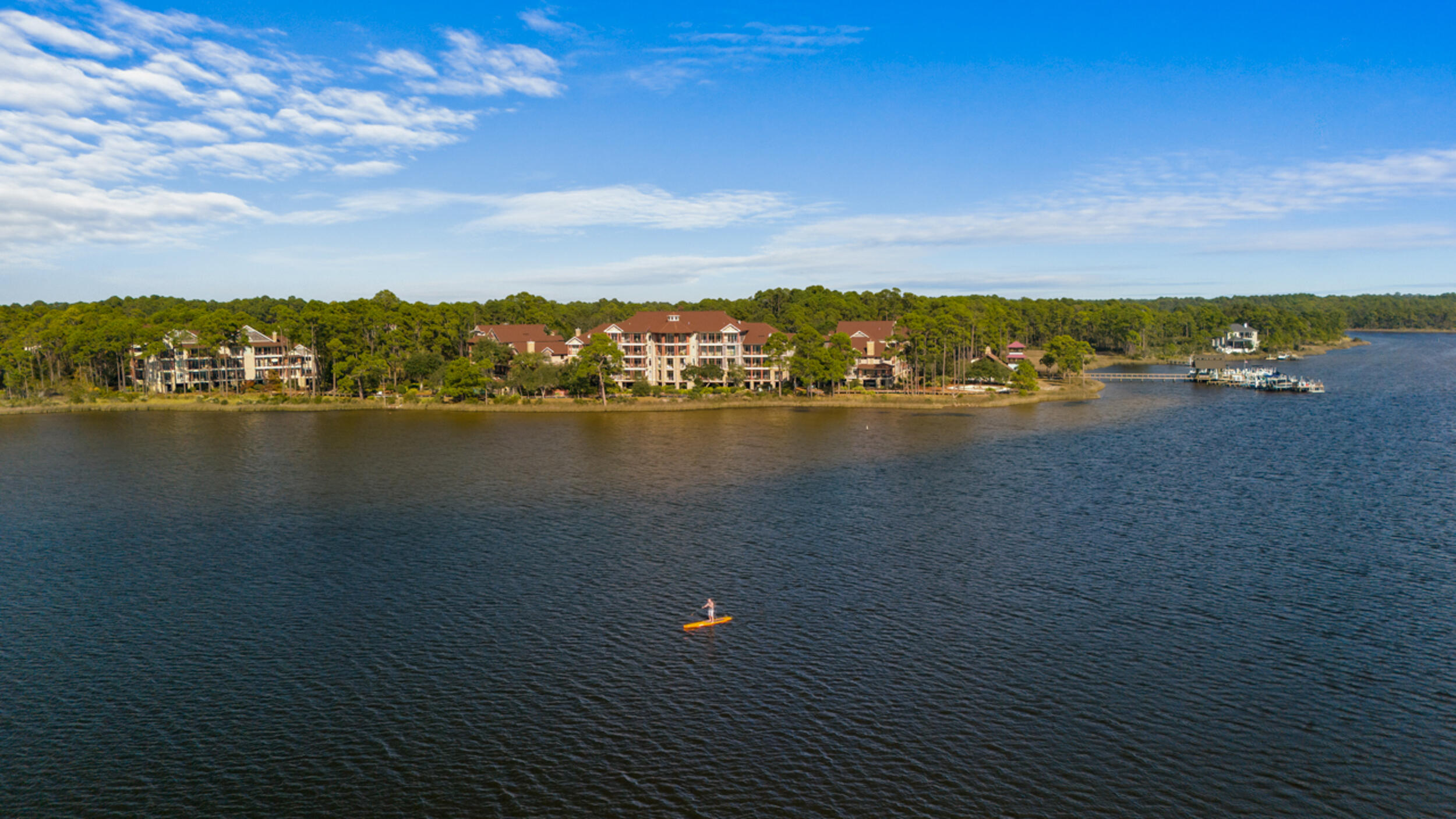 LAKESIDE LODGE AT PROSPECT POINT - Residential