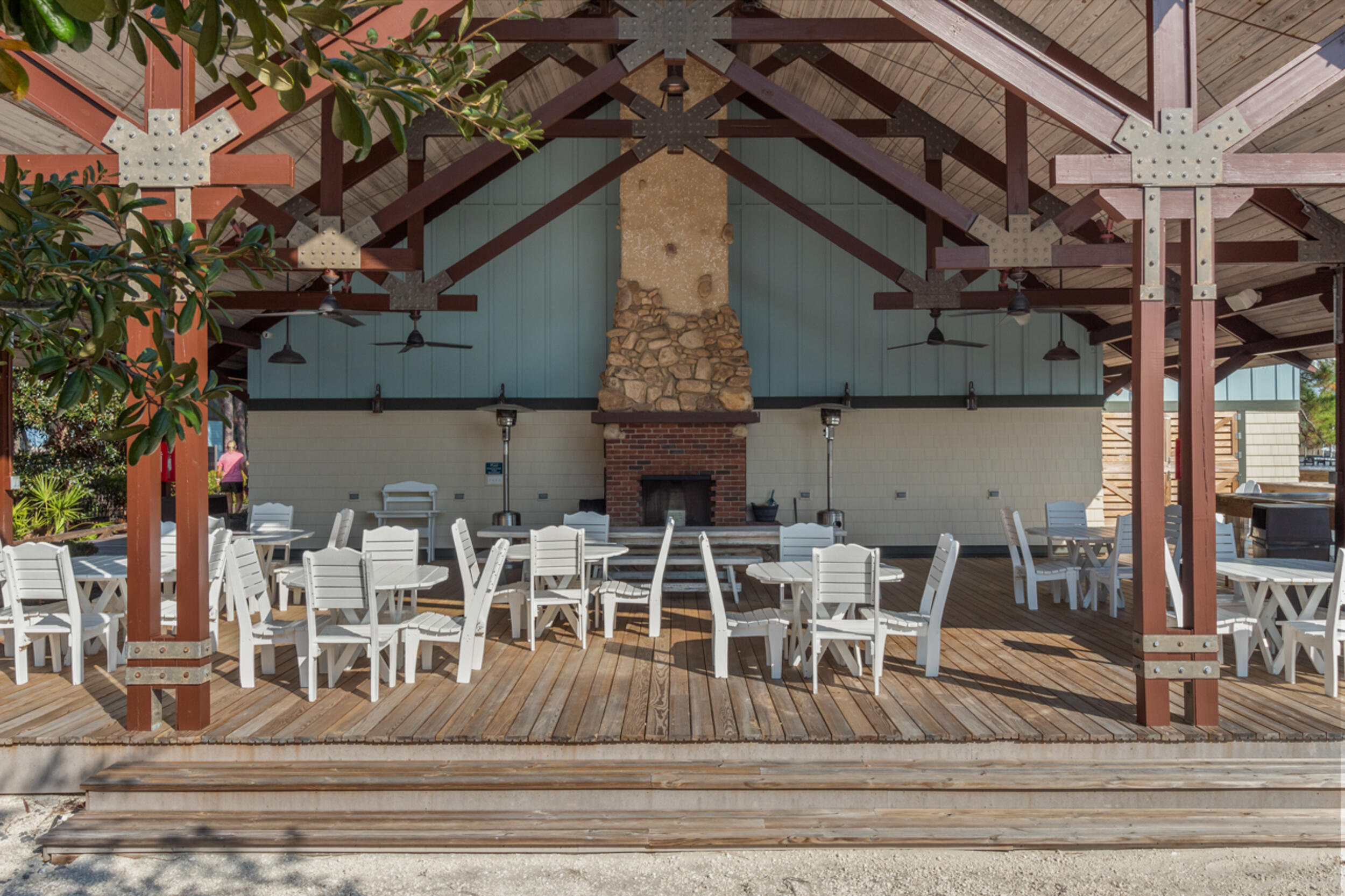 LAKESIDE LODGE AT PROSPECT POINT - Residential