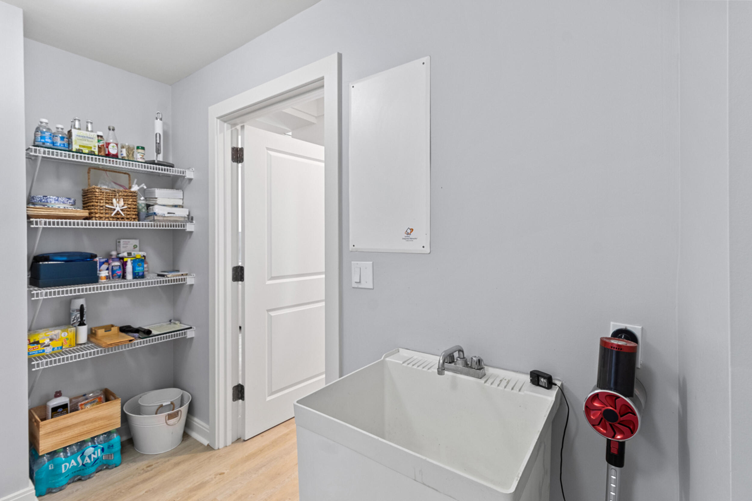 LAKESIDE LODGE AT PROSPECT POINT - Residential