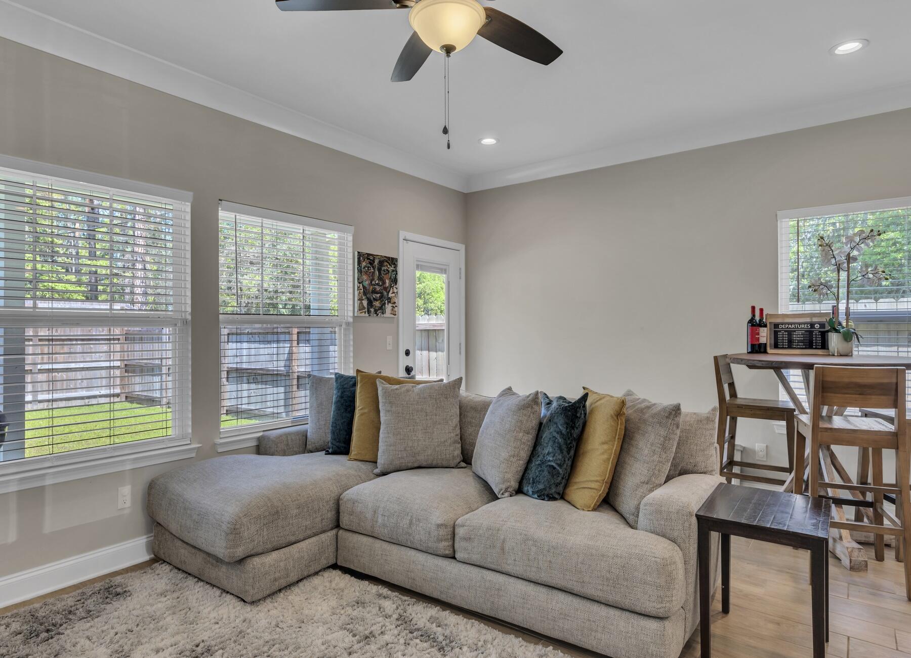 Vieux Carre' - Residential Lease