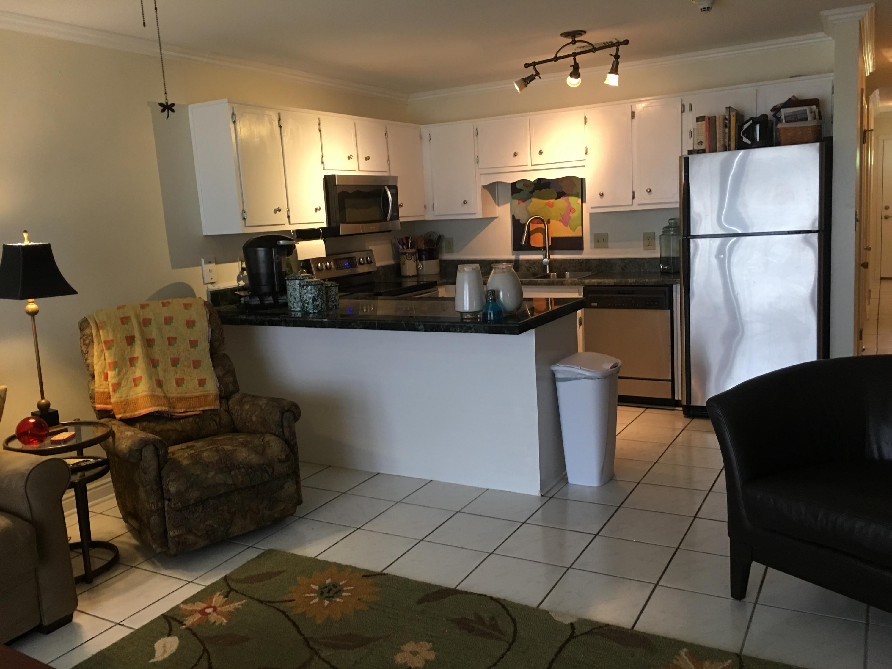 SOUNDWIND CONDO - Residential