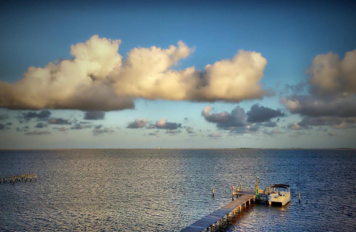 SOUNDWIND CONDO - Residential