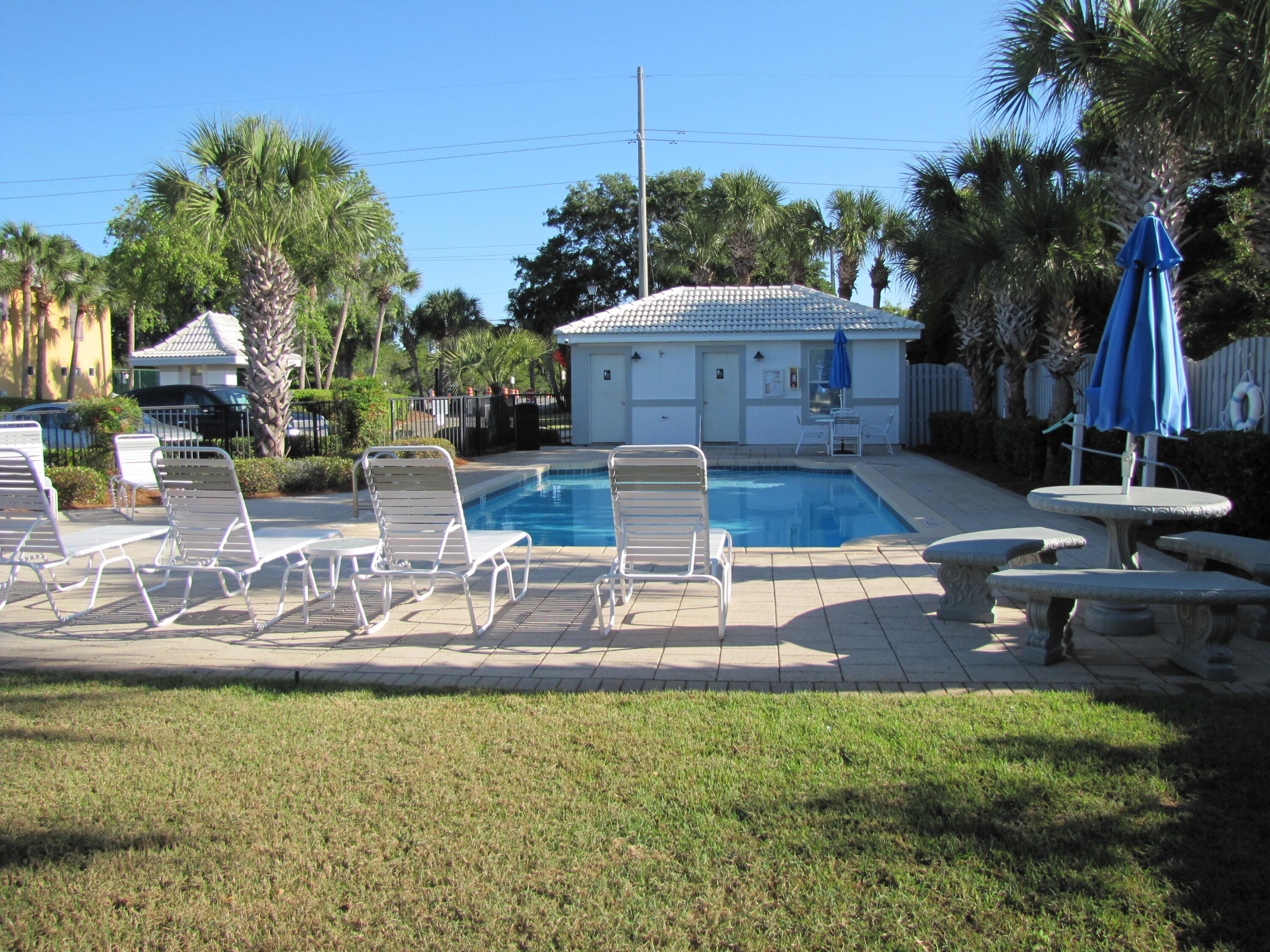EMERALD SHORES OF SOUTH WALTON - Residential