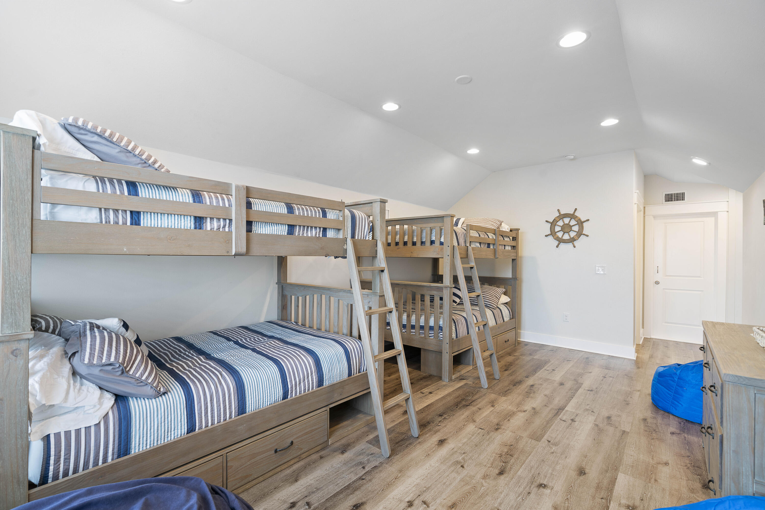 CRYSTAL BEACH - Residential