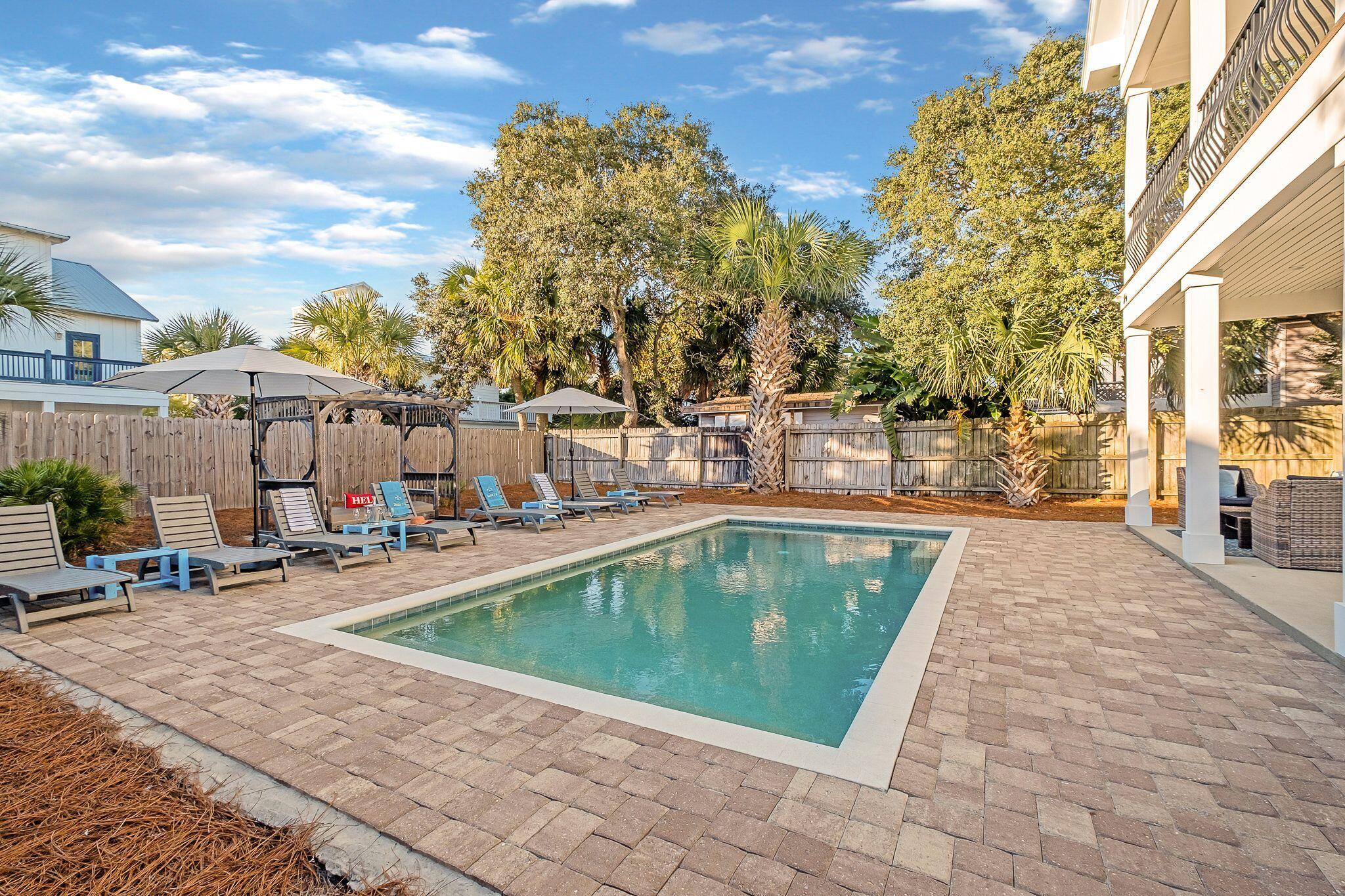 CRYSTAL BEACH - Residential