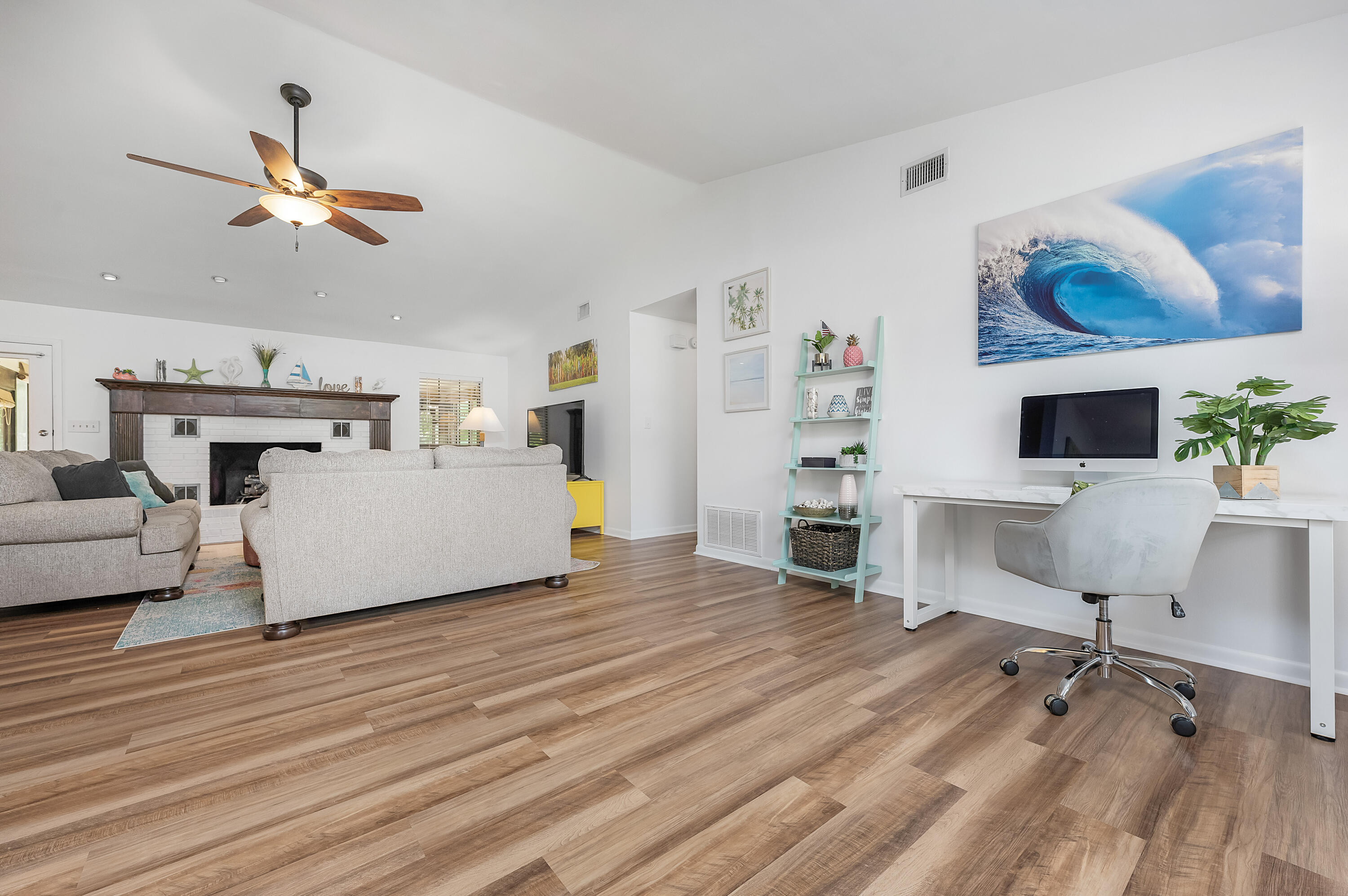 TIGER POINT - Residential