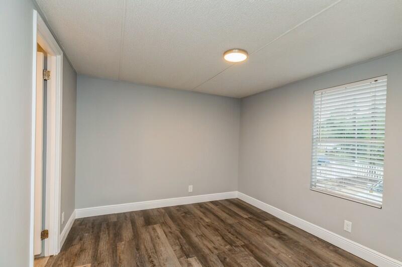 OAKWOD LAKE ESTATES - Residential