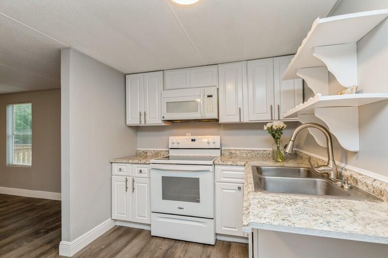 OAKWOD LAKE ESTATES - Residential