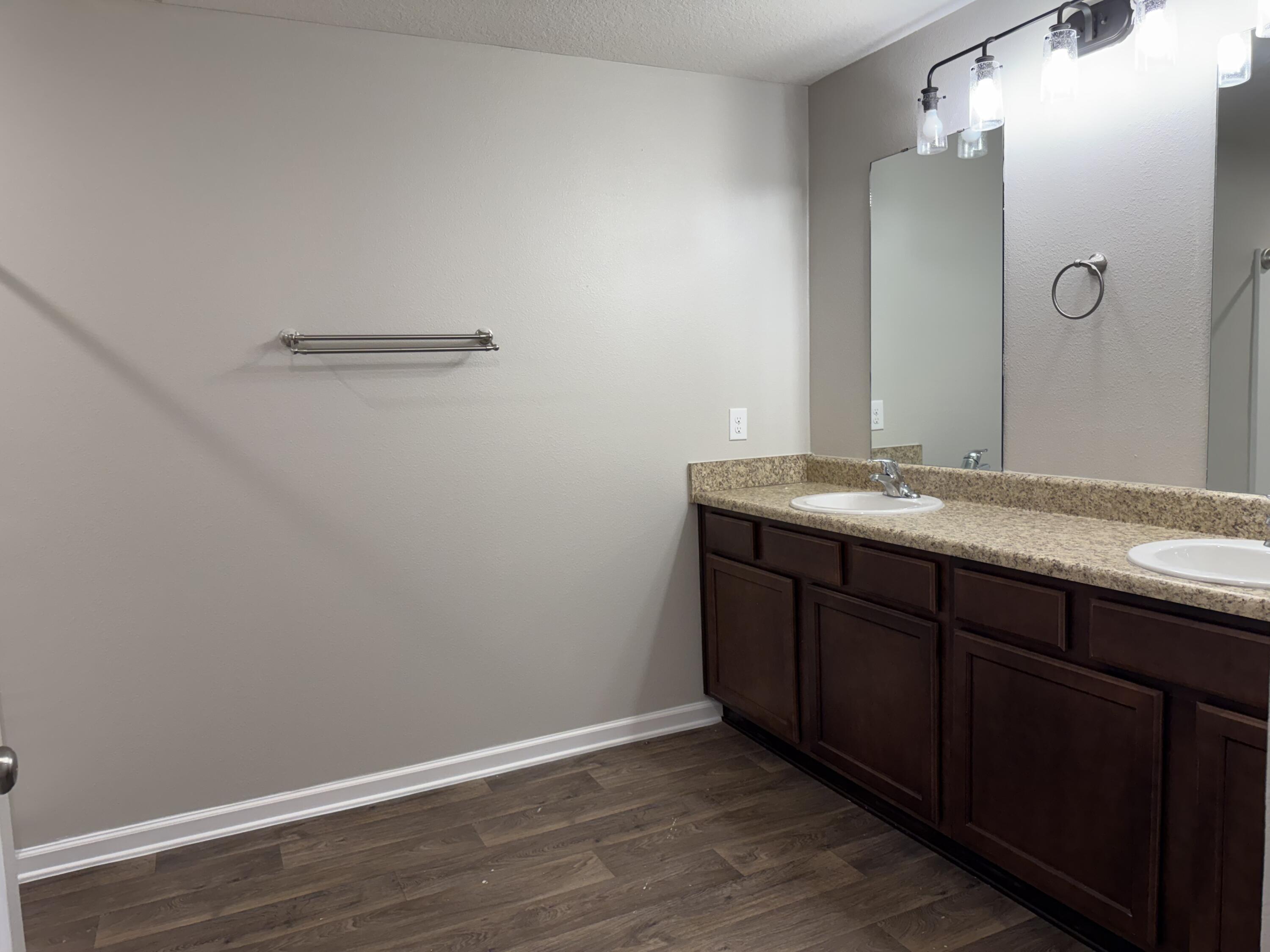 Redstone Commons - Residential Lease