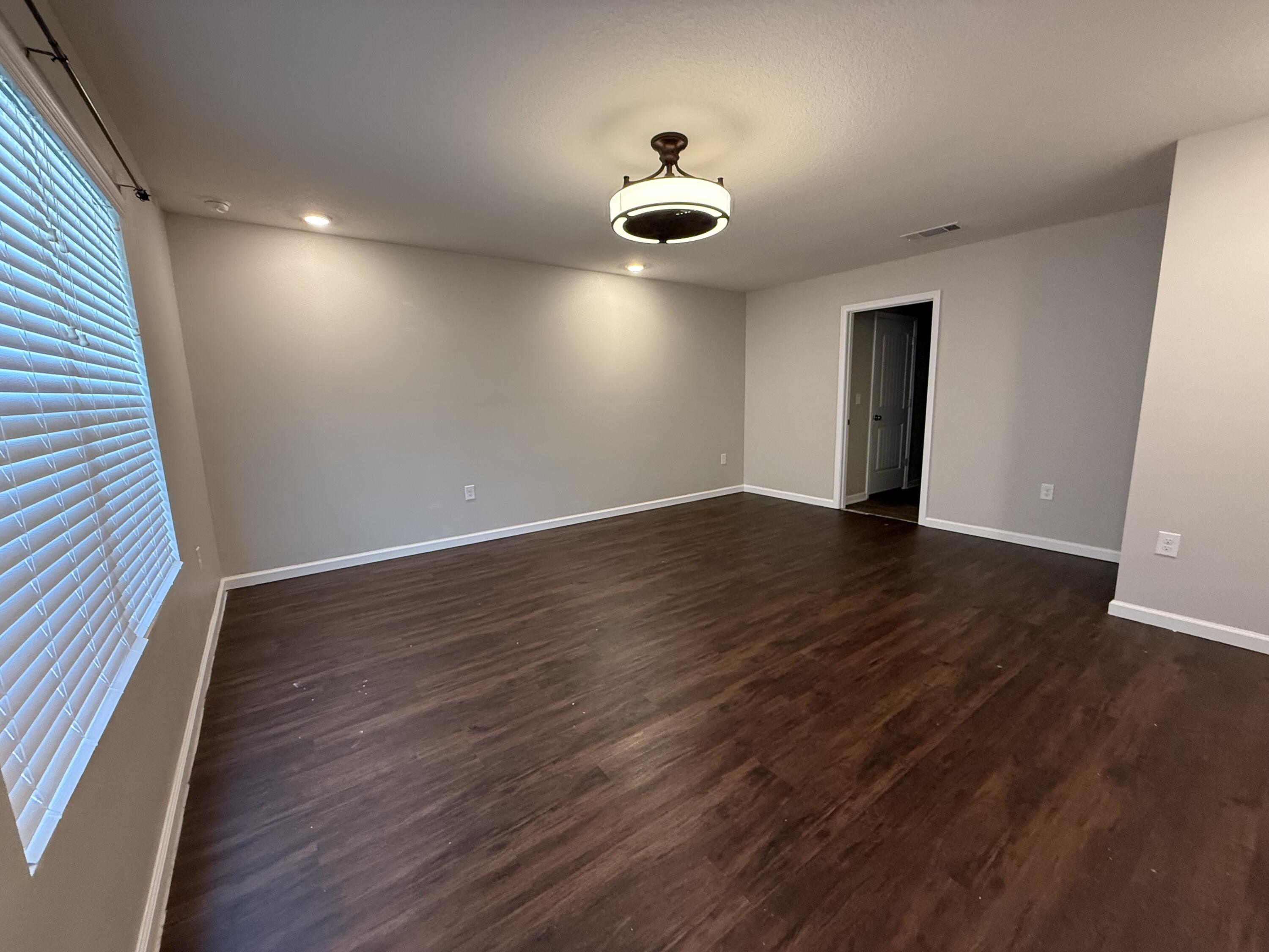 Redstone Commons - Residential Lease