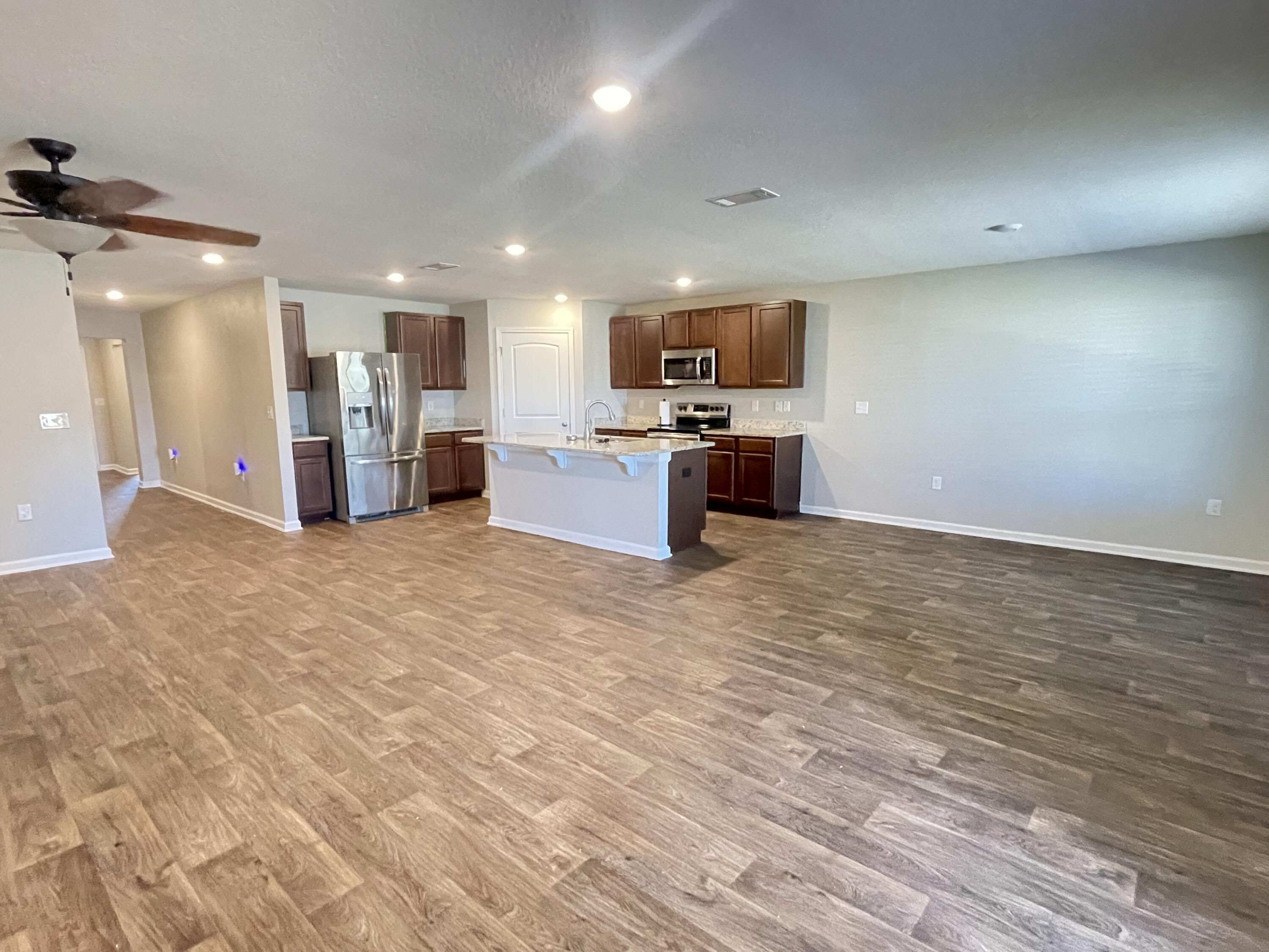 Redstone Commons - Residential Lease