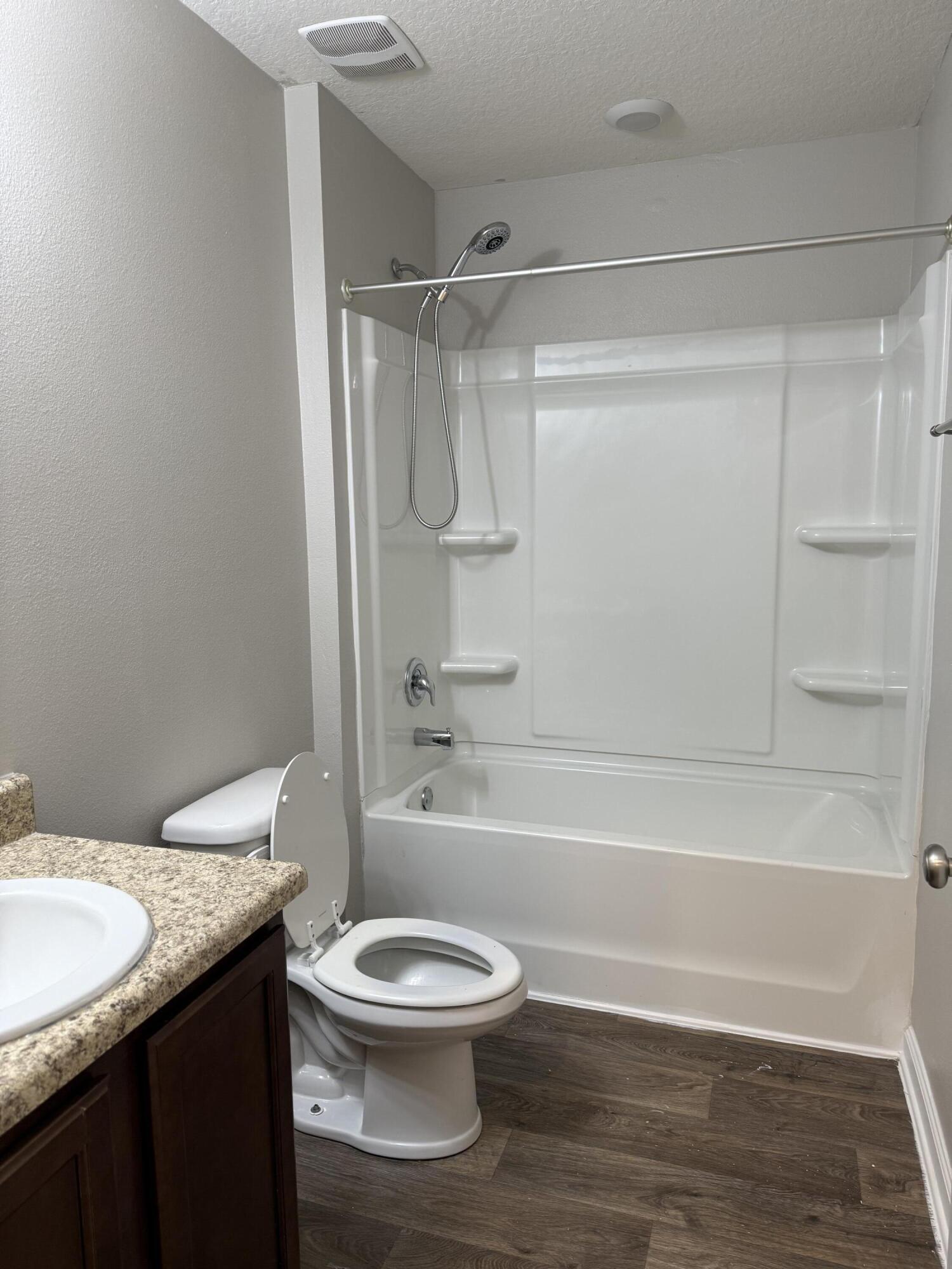 Redstone Commons - Residential Lease