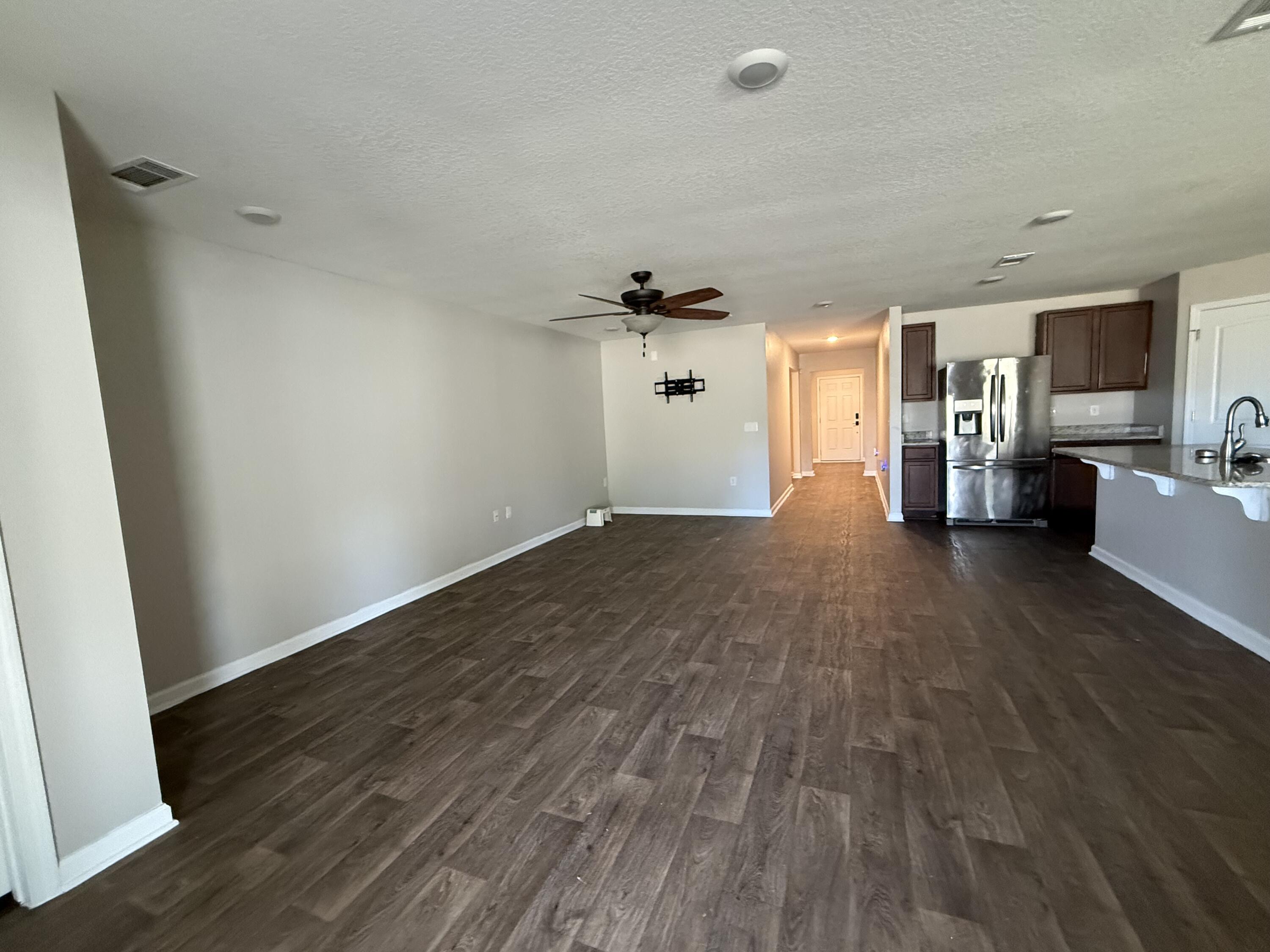 Redstone Commons - Residential Lease