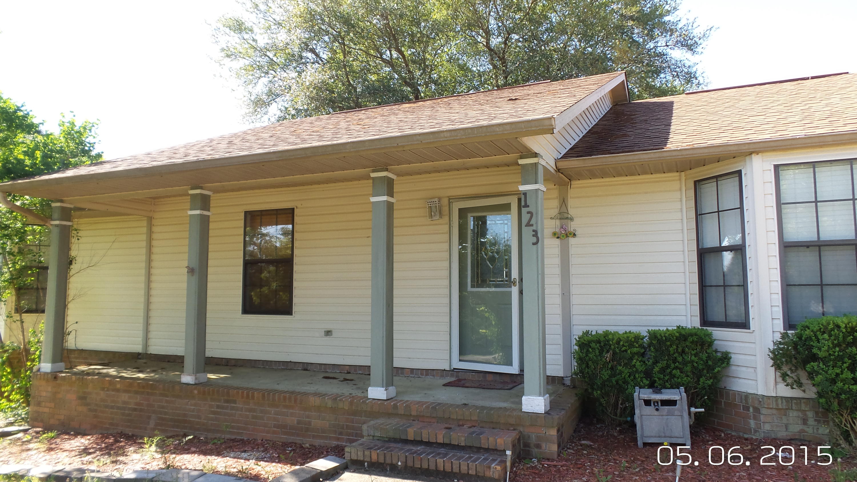 COUNTRYVIEW ESTATES 1ST ADDN - Residential