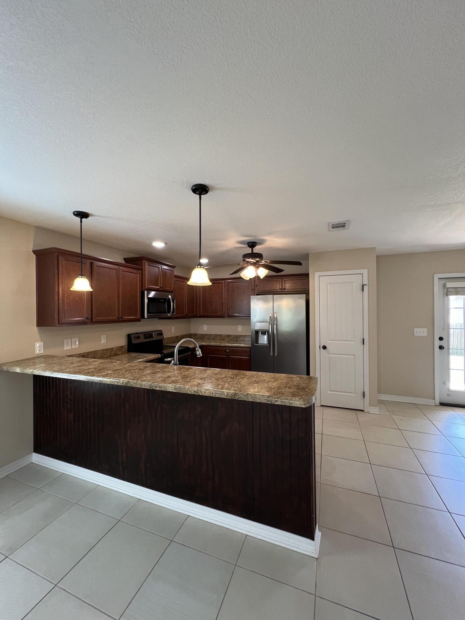 Stillwell Estates - Residential Lease