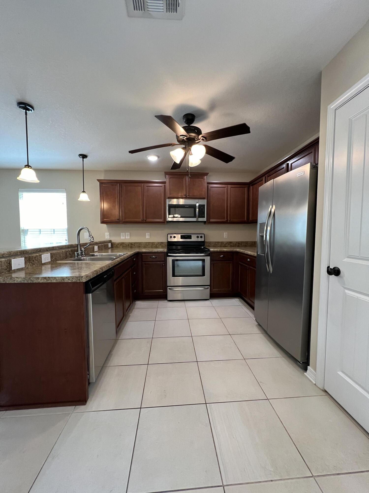 Stillwell Estates - Residential Lease