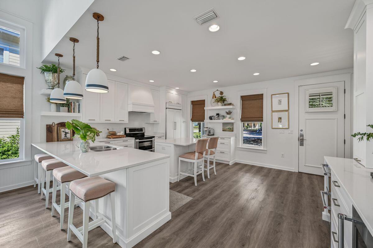 LAUREL GROVE - Residential