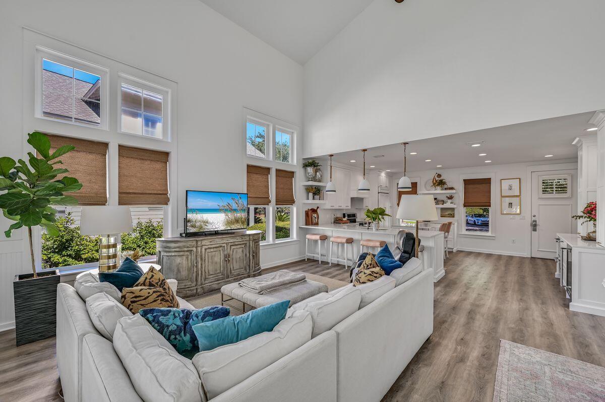 LAUREL GROVE - Residential