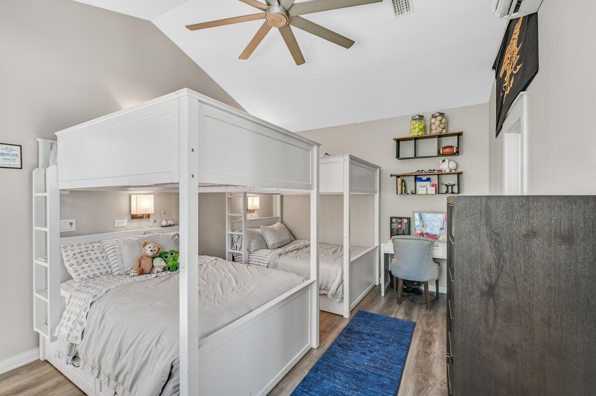 LAUREL GROVE - Residential