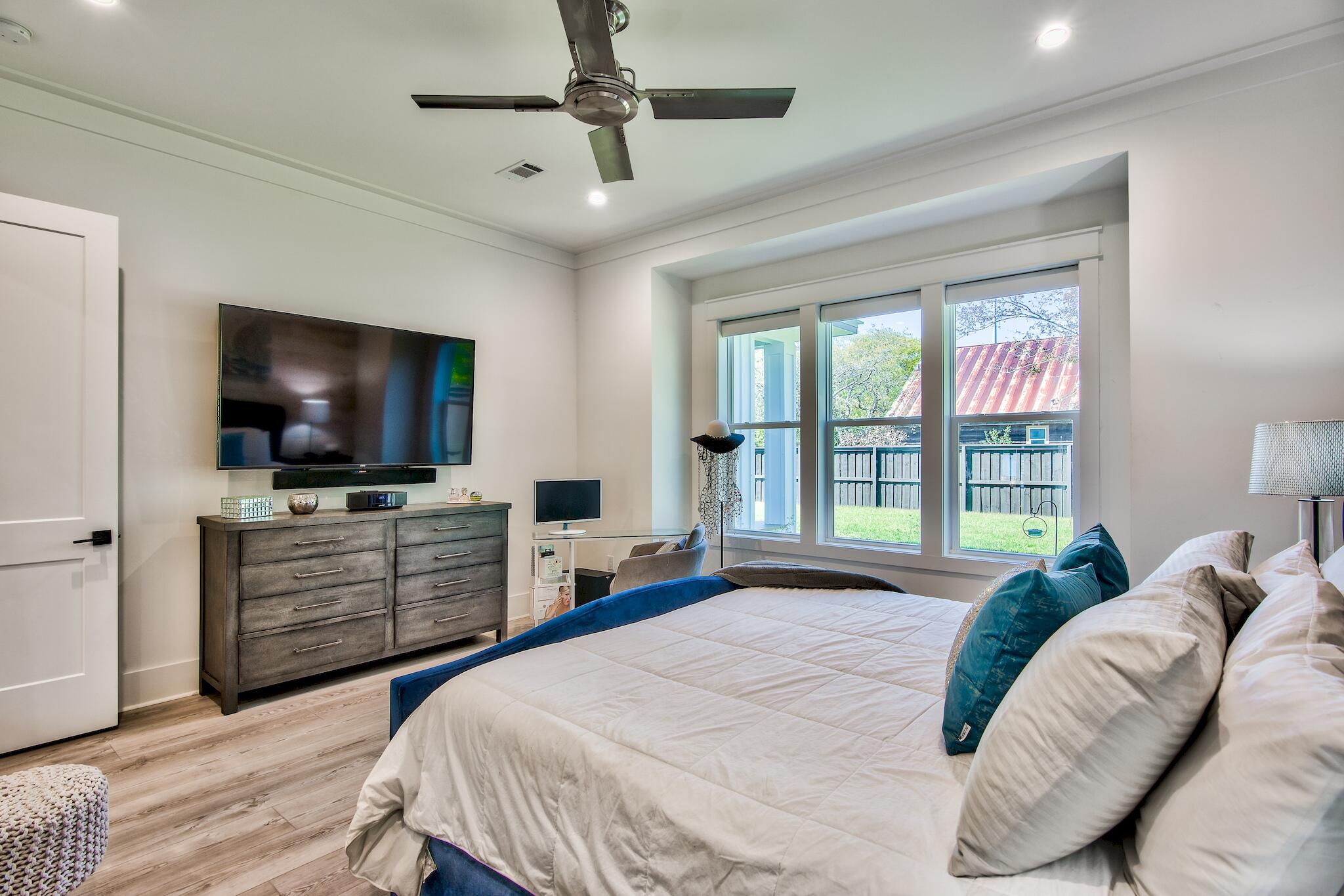 GULFVIEW HEIGHTS 1ST ADDN - Residential