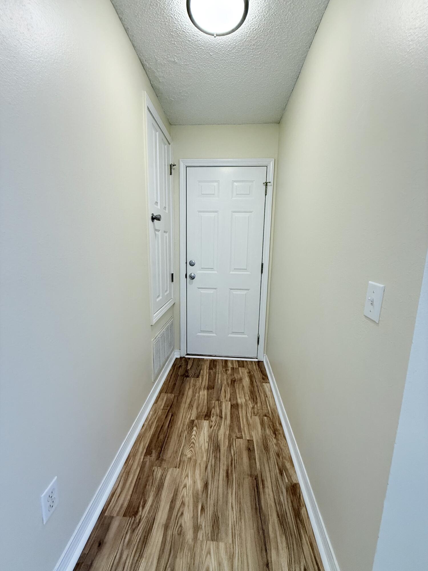 VINEYARD THE - Residential Lease