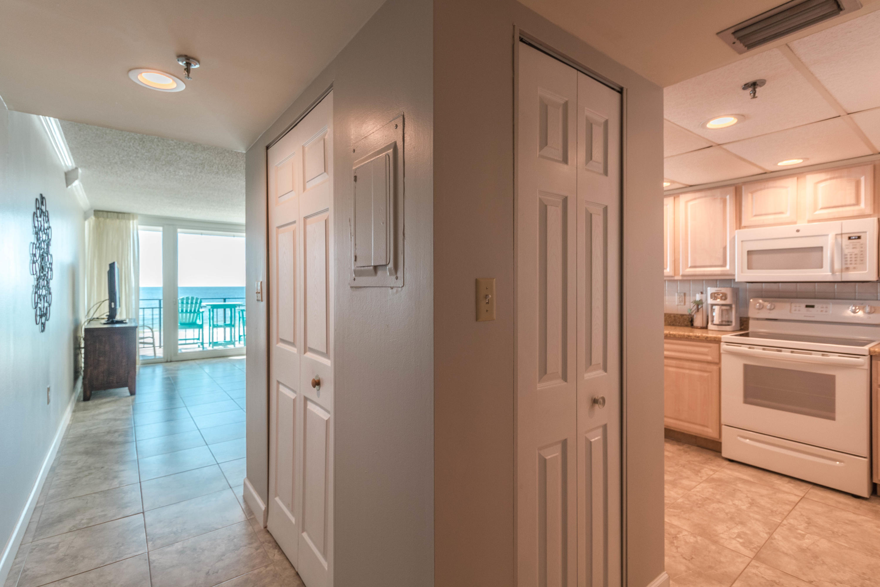 BREAKERS OF FWB PH 1 - Residential