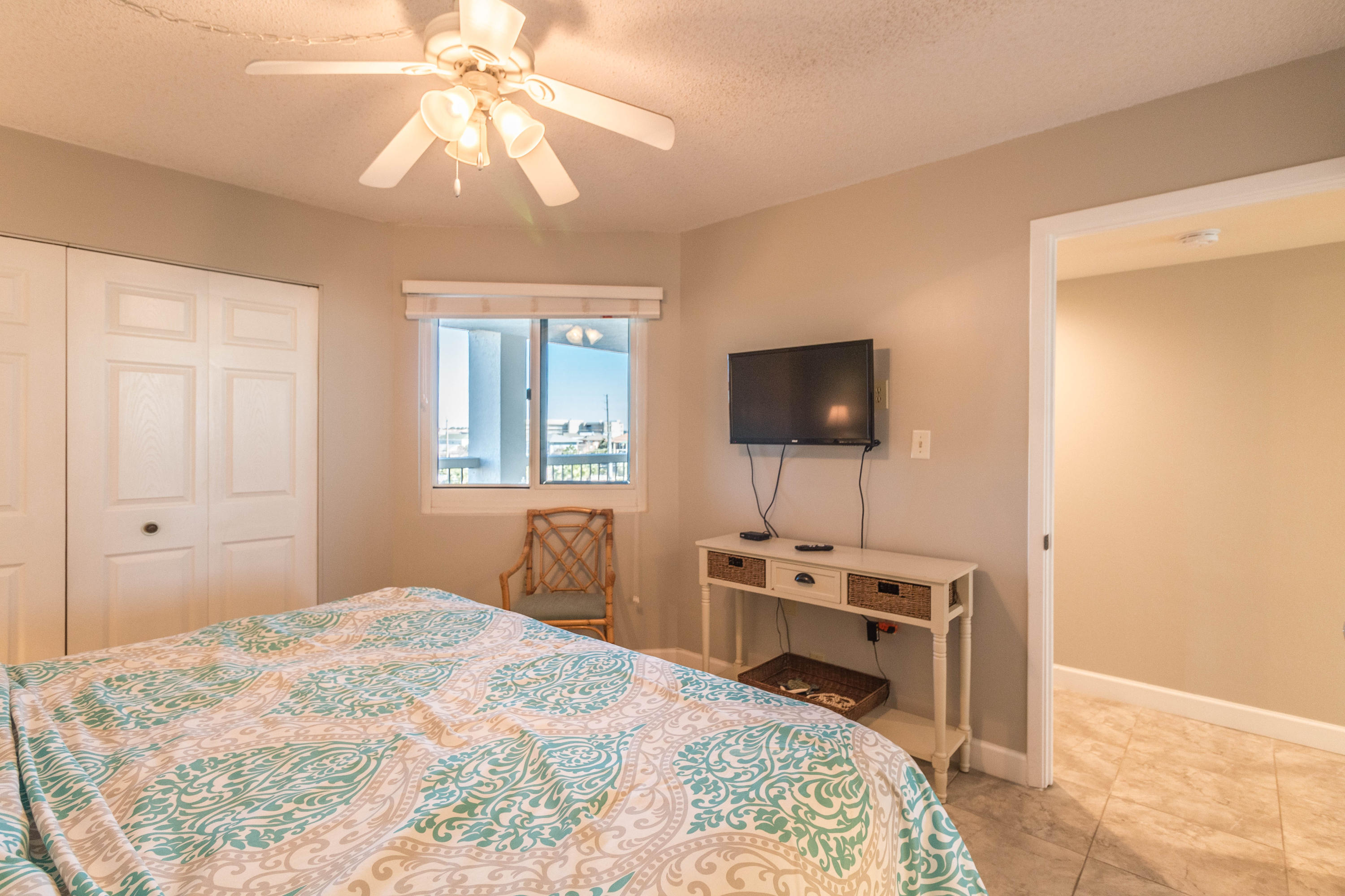 BREAKERS OF FWB PH 1 - Residential