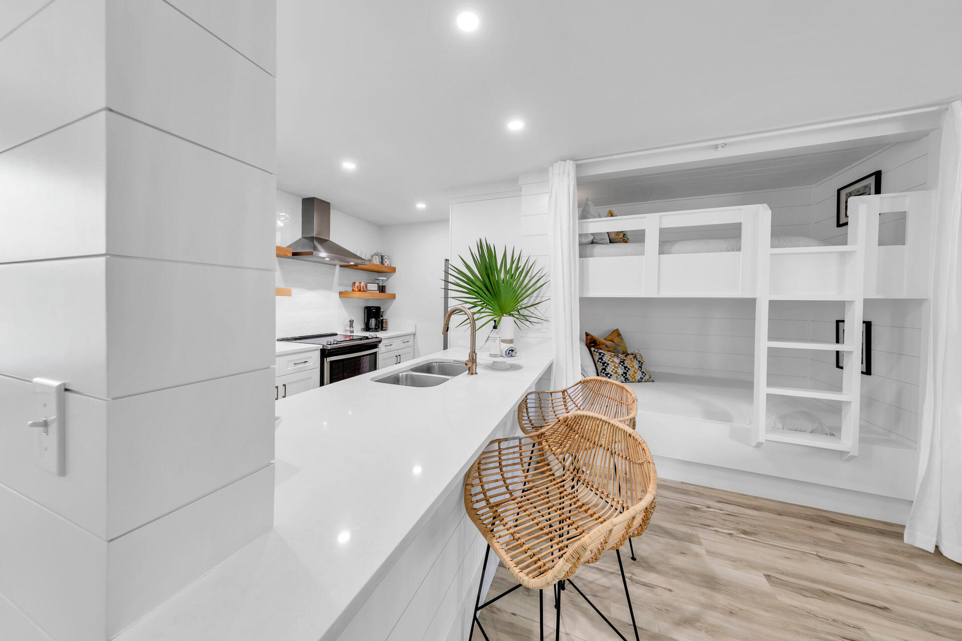 CASSINE GARDENS T/H PH 2 - Residential