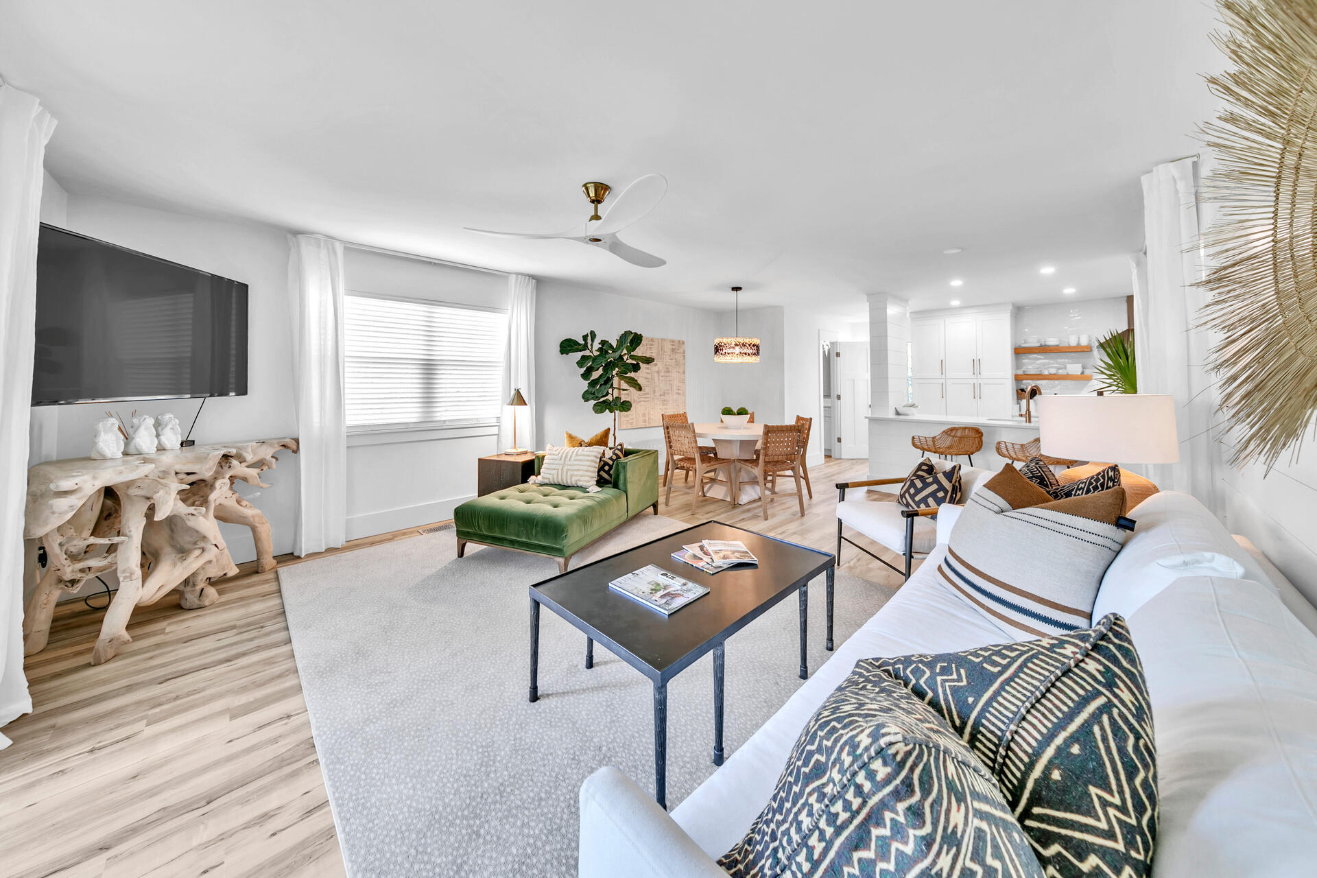 CASSINE GARDENS T/H PH 2 - Residential