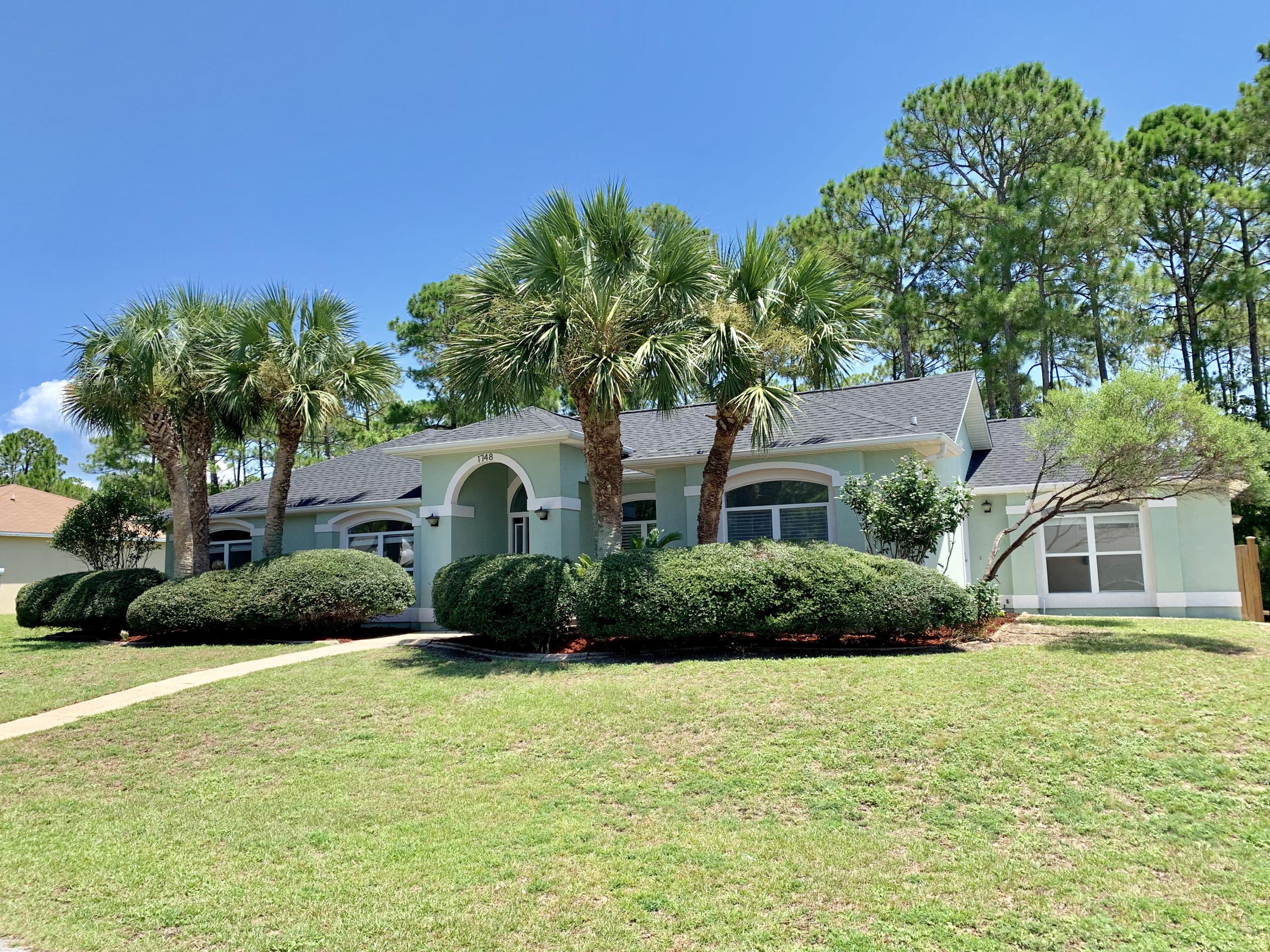 SMUGGLERS COVE - Residential