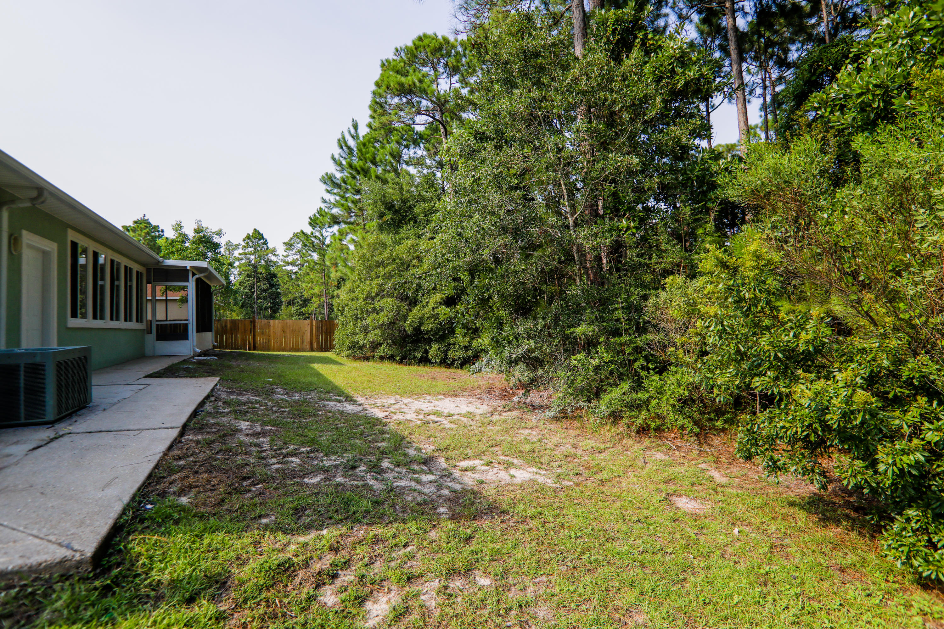 SMUGGLERS COVE - Residential