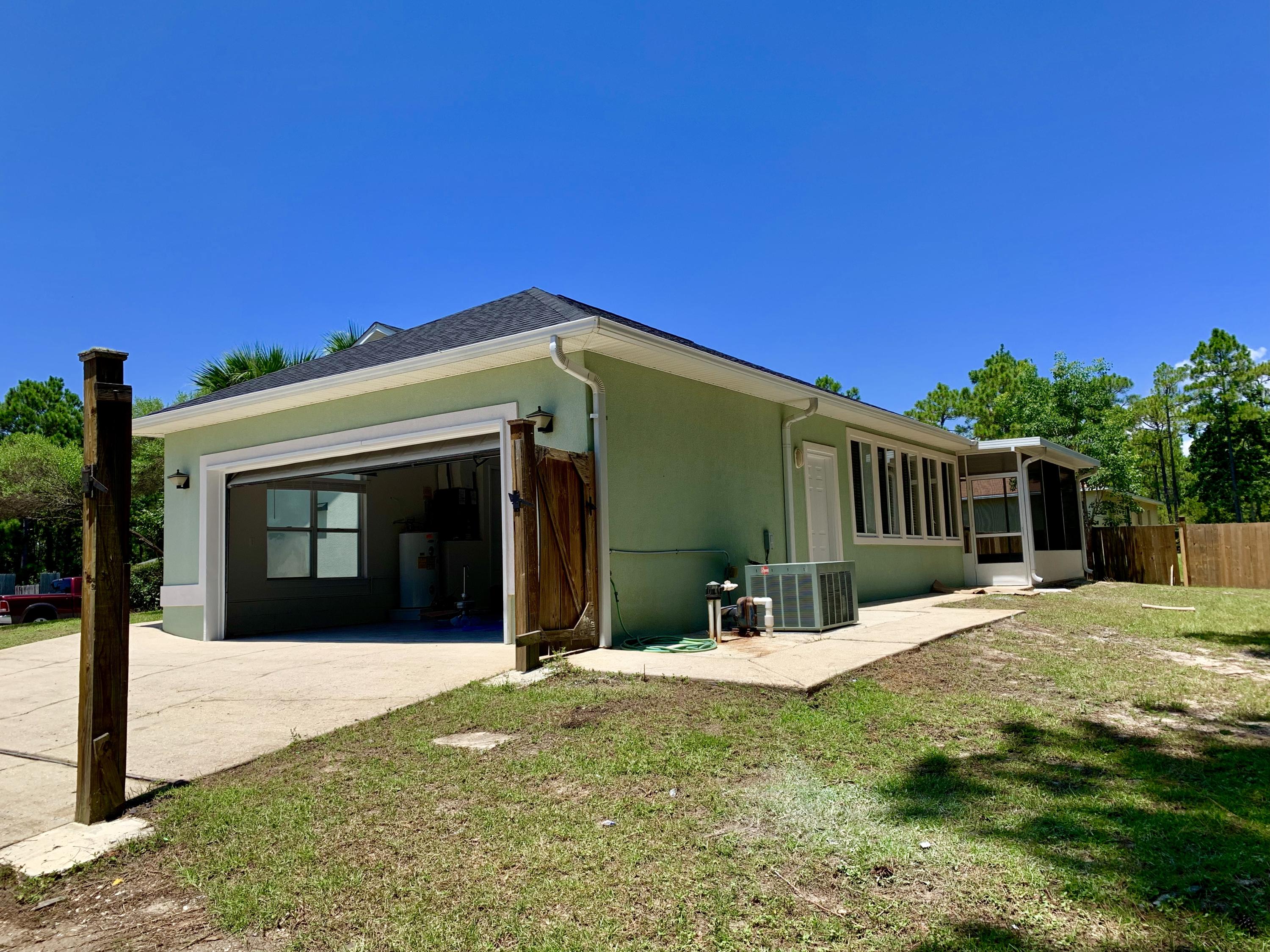 SMUGGLERS COVE - Residential