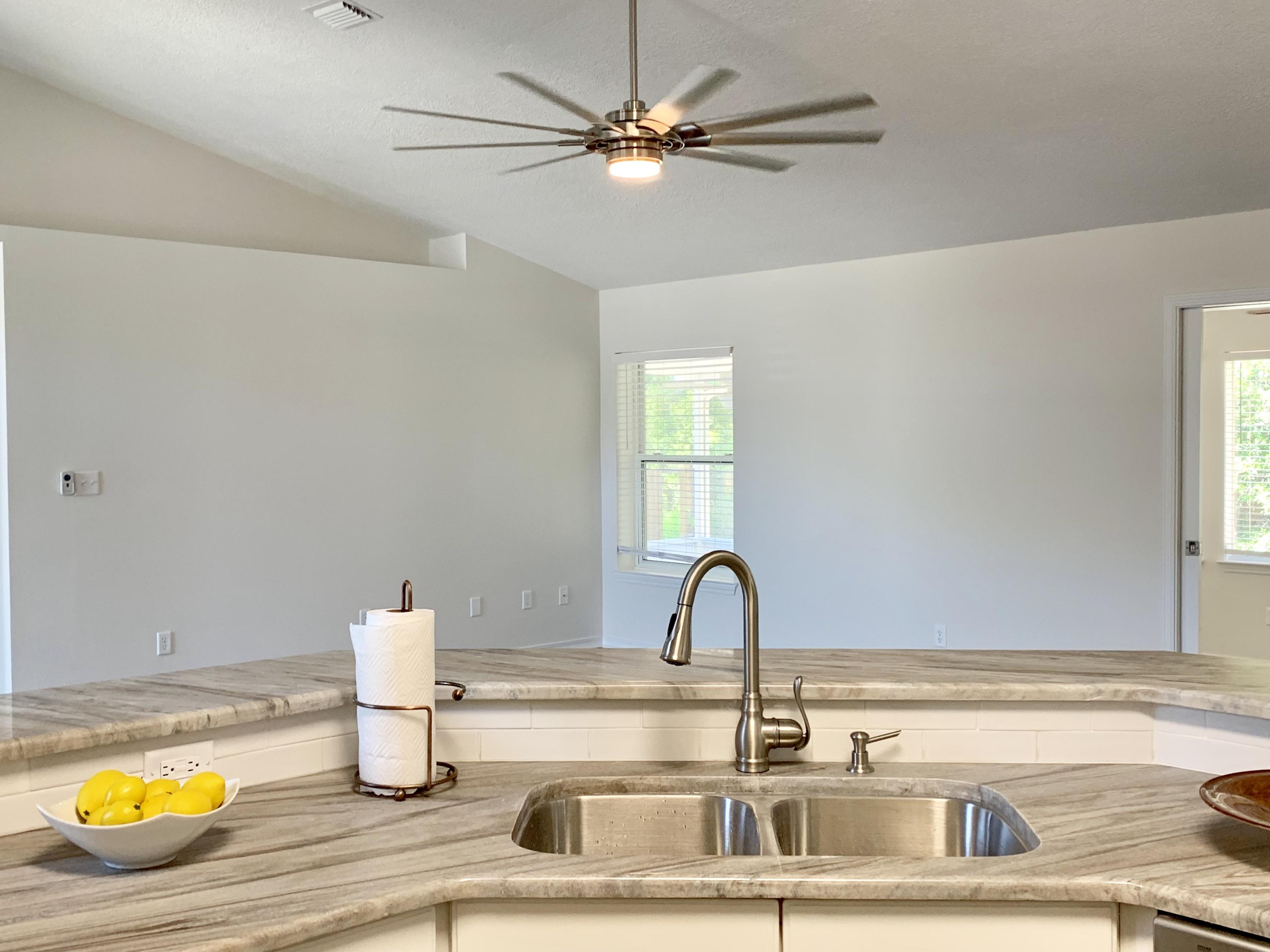 SMUGGLERS COVE - Residential