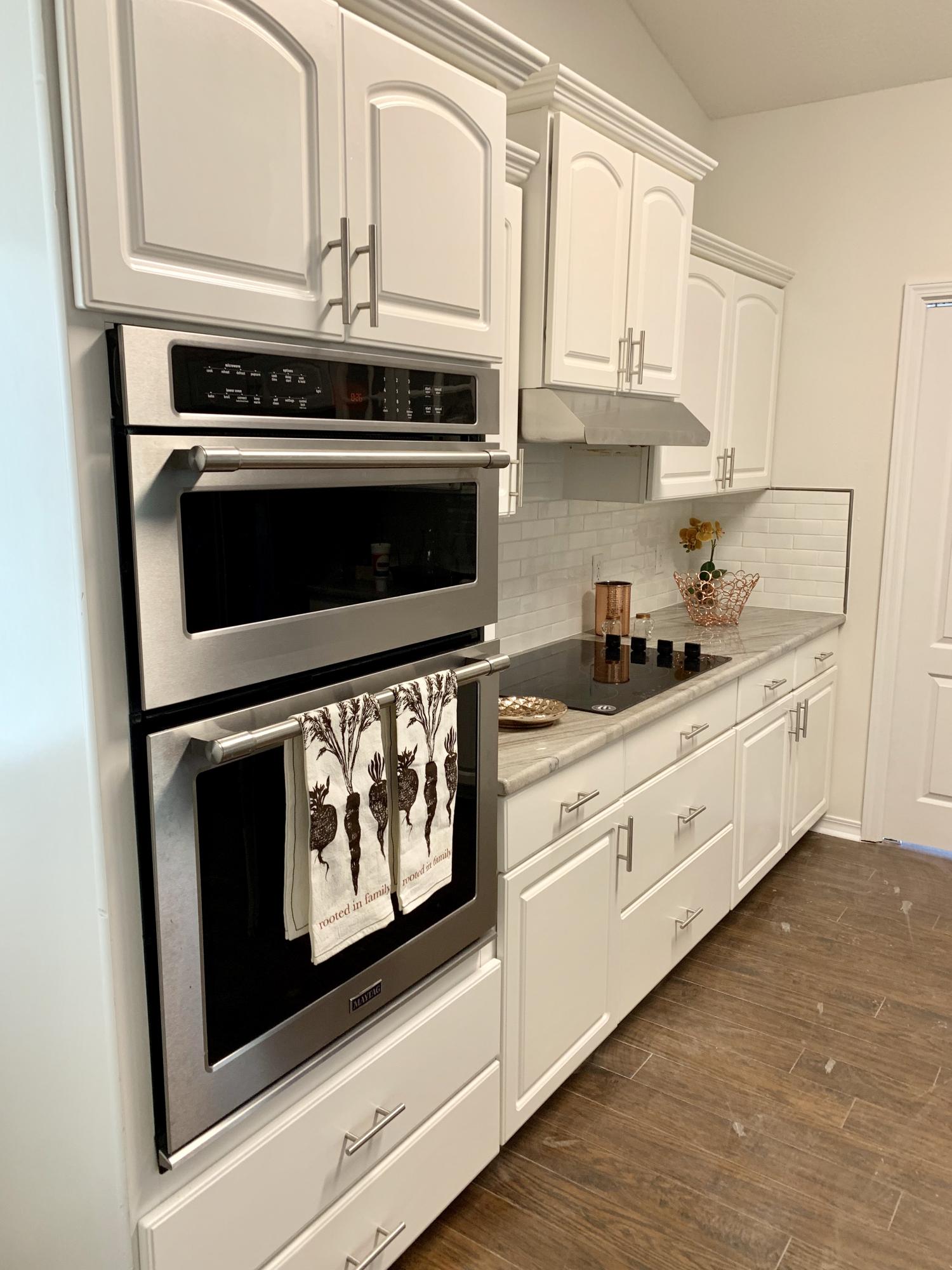 SMUGGLERS COVE - Residential