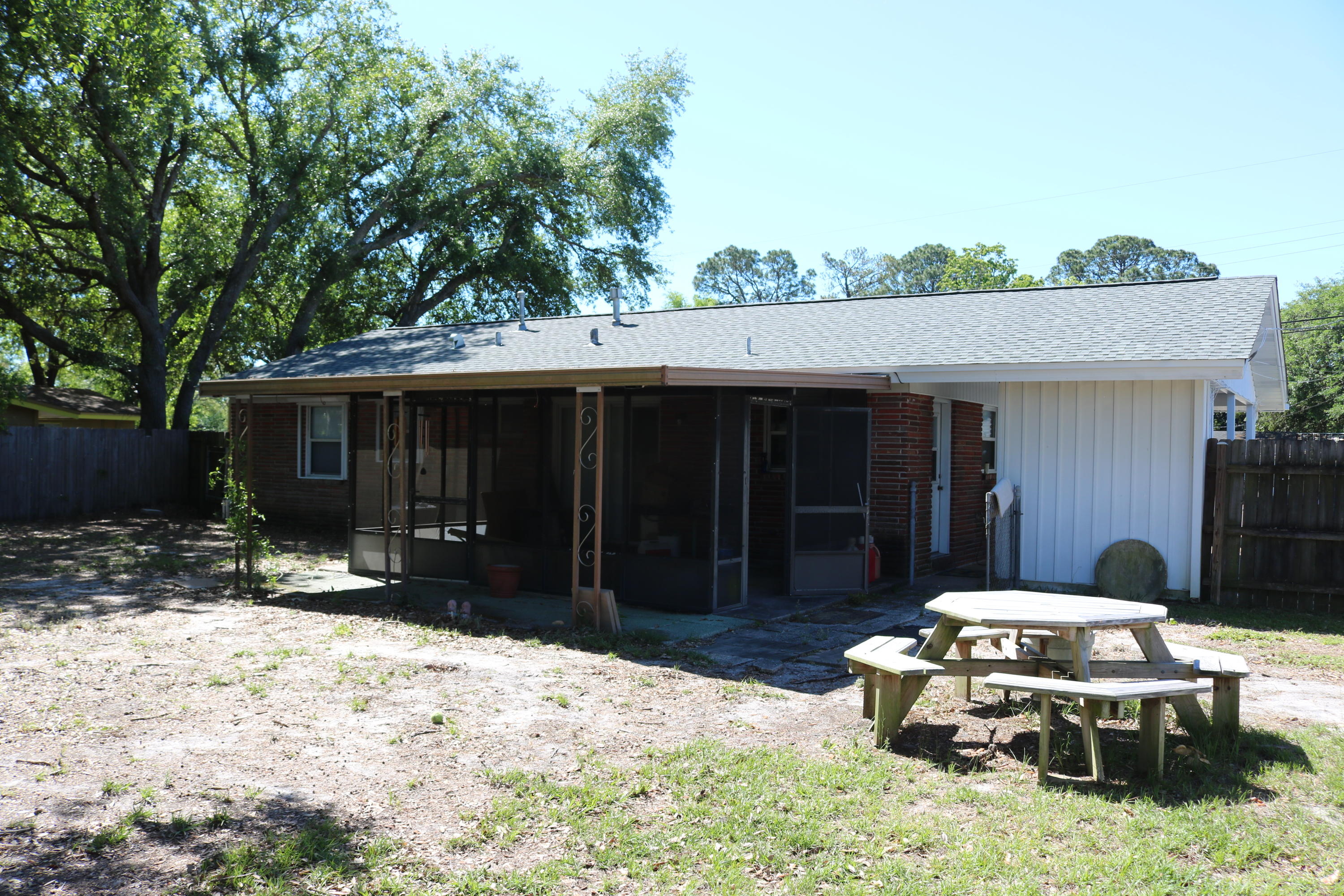 OAKLAND HEIGHTS - Residential