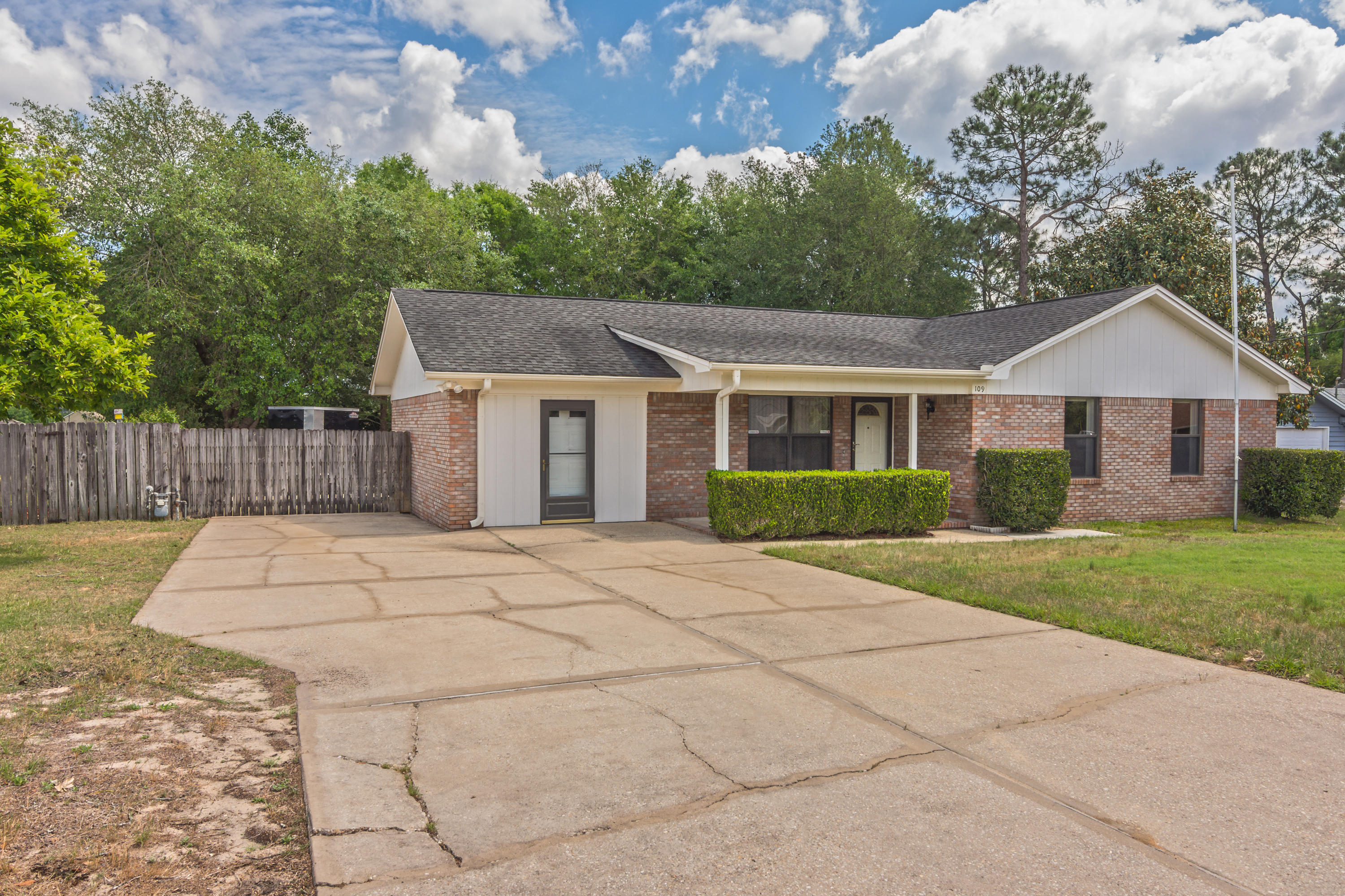 COUNTRYVIEW ESTATES - Residential