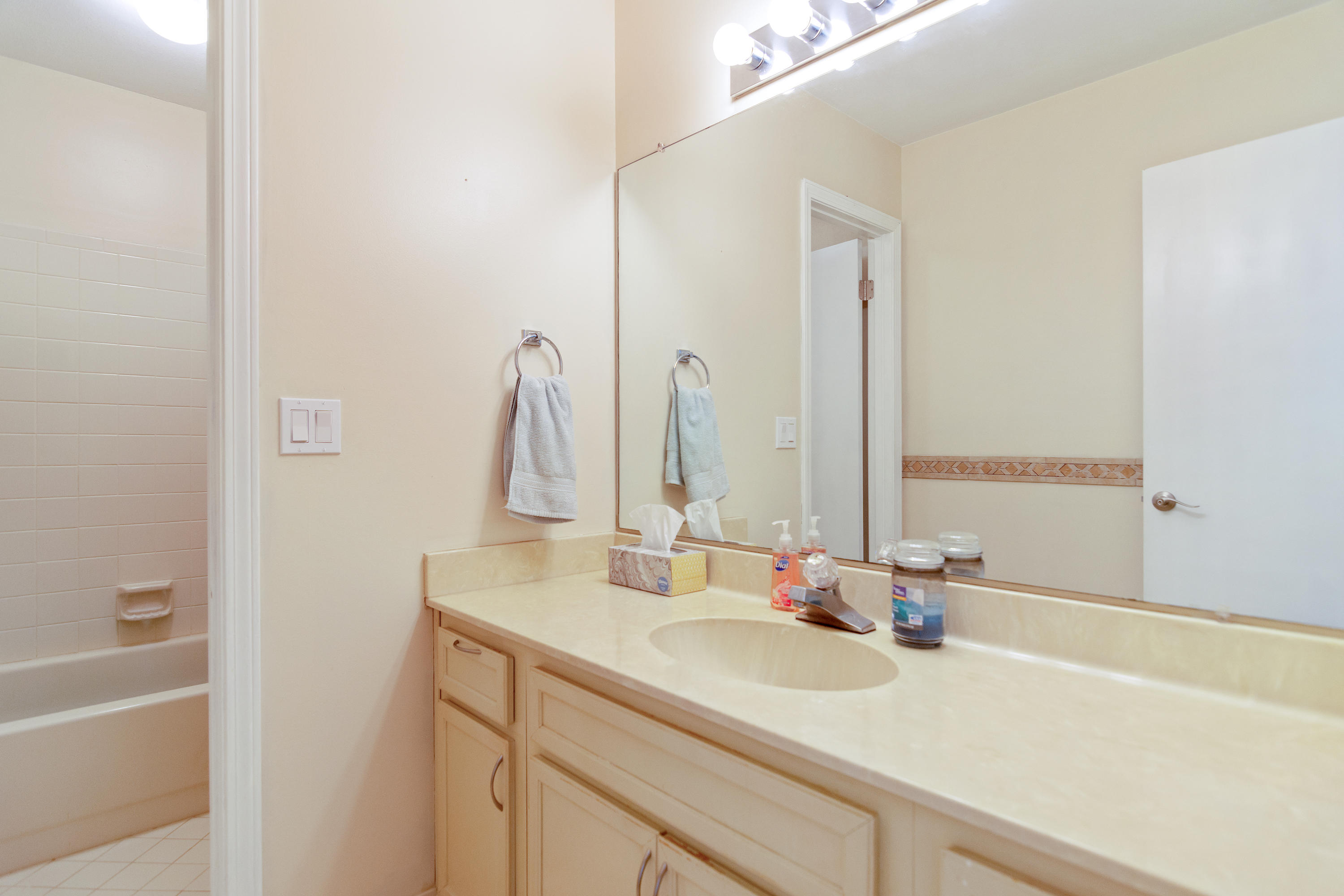 VALPARAISO PINECREST 5 - Residential