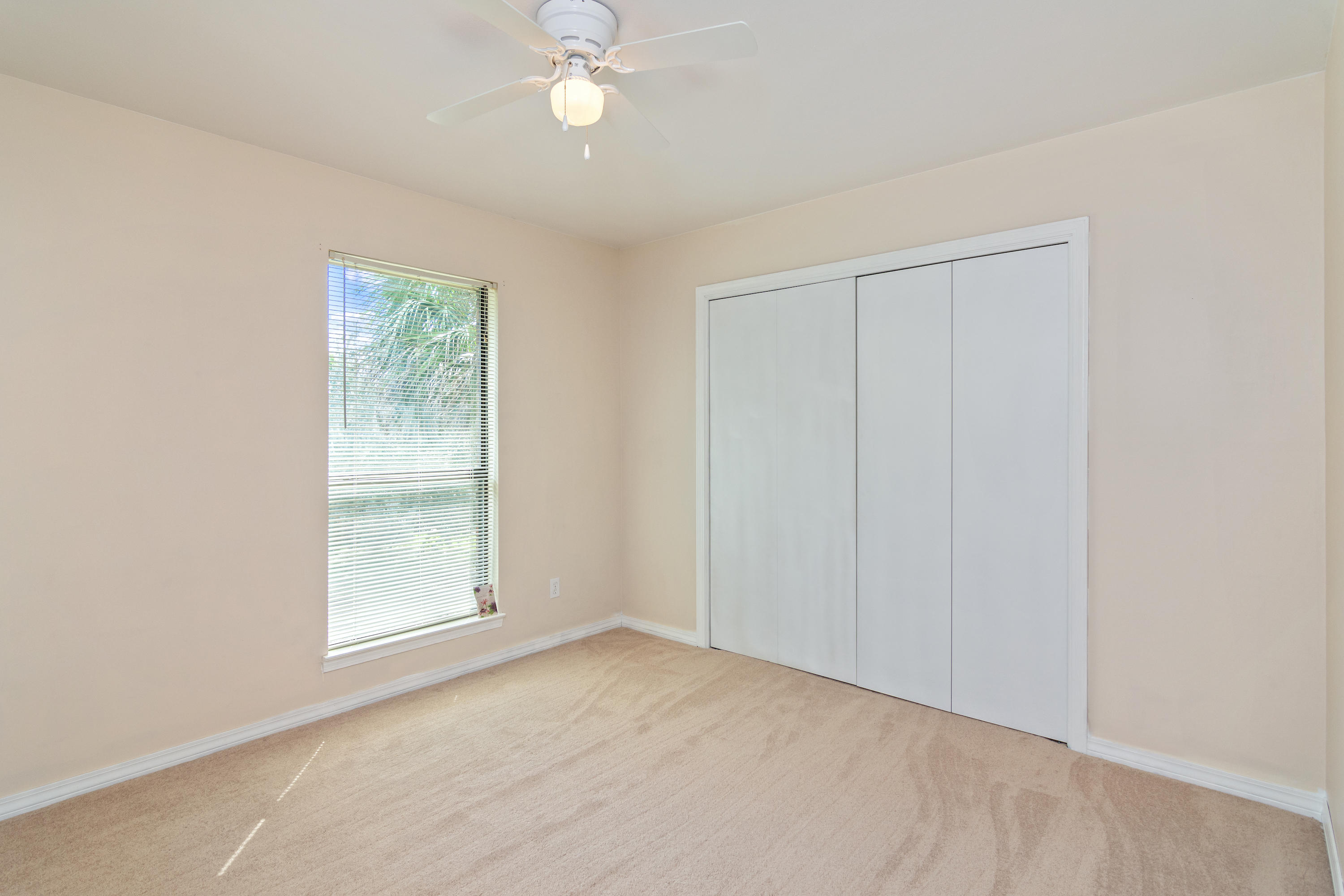 VALPARAISO PINECREST 5 - Residential