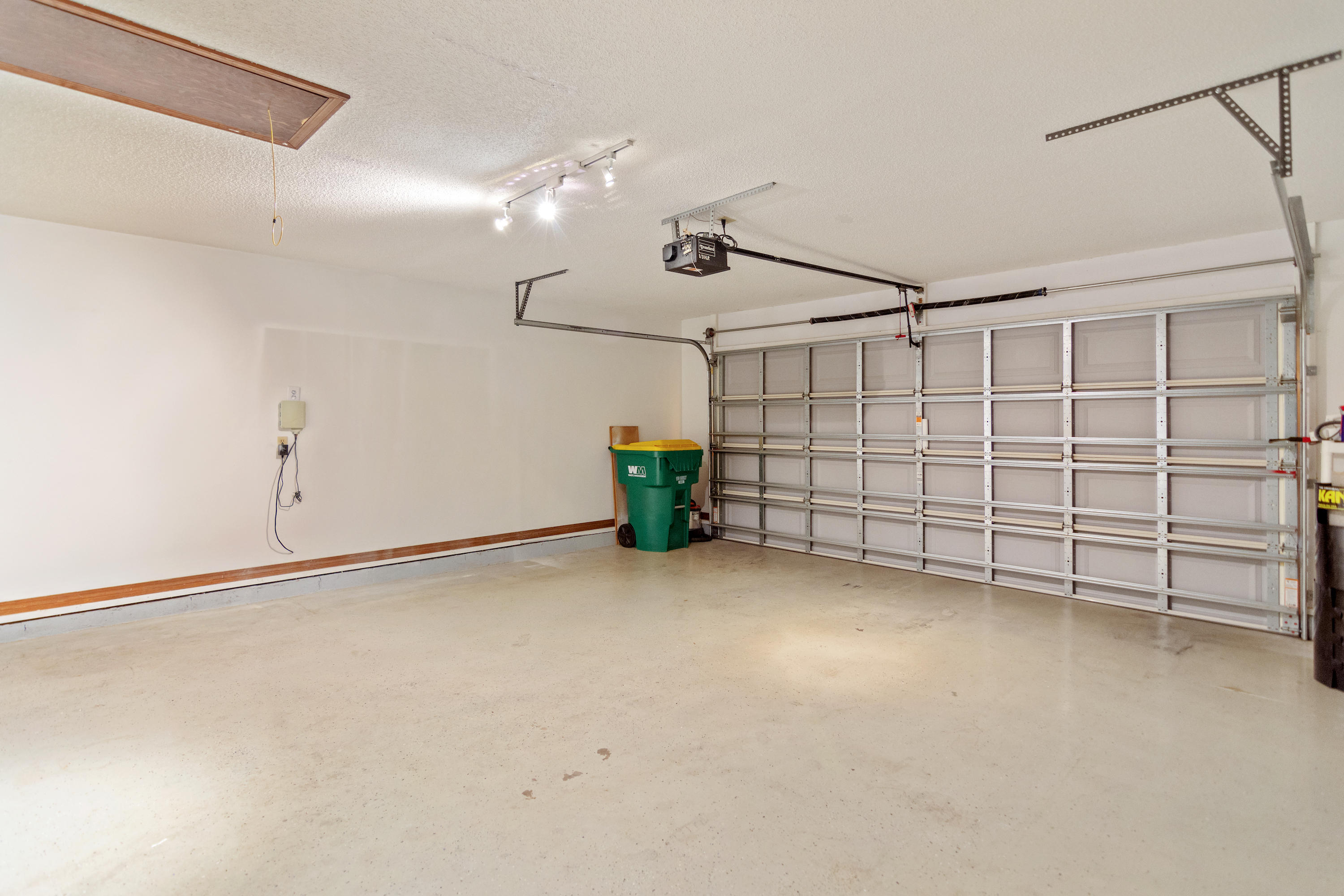 VALPARAISO PINECREST 5 - Residential