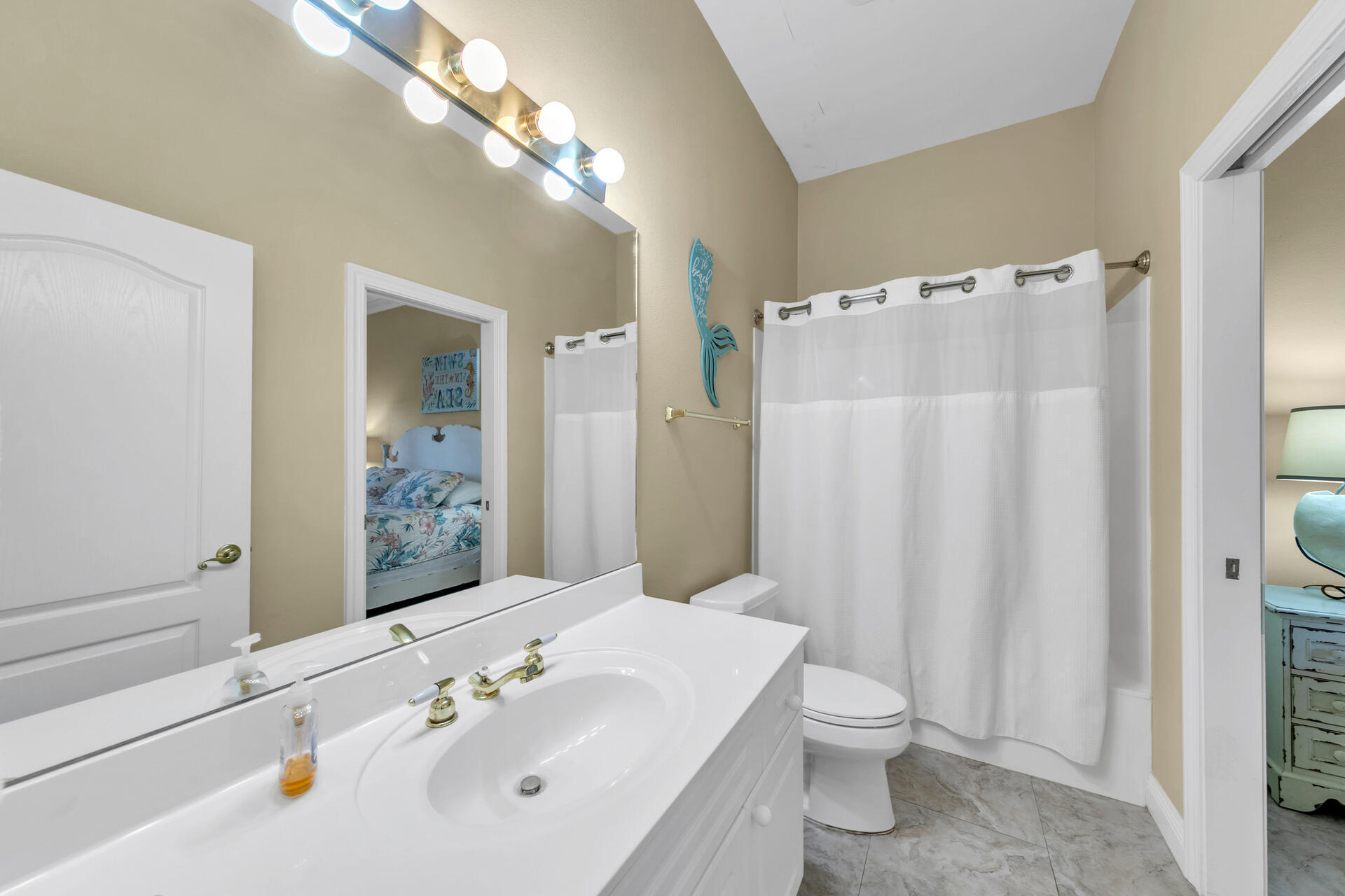 SEASCAPE CONDO PH 10 - Residential