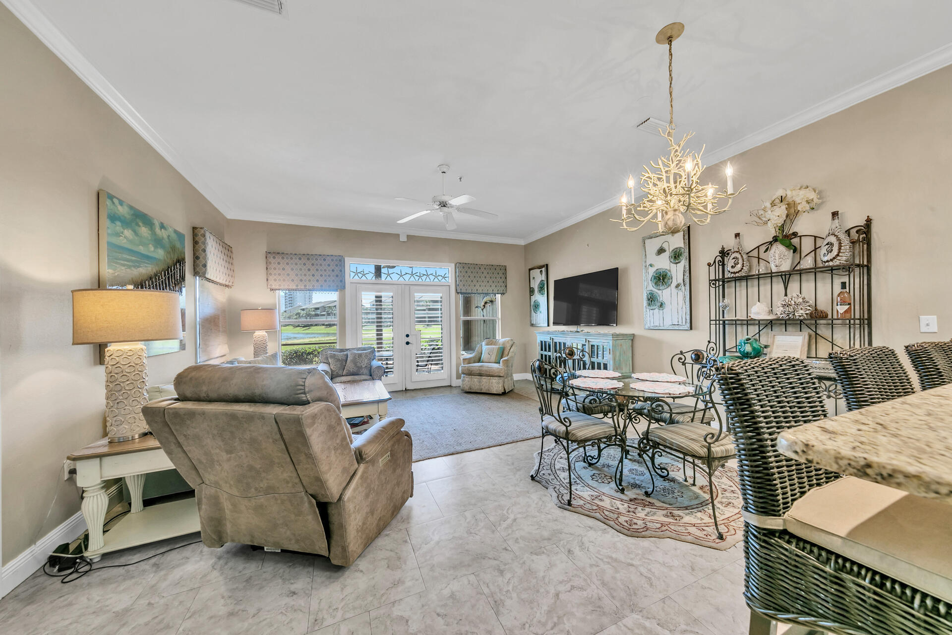 SEASCAPE CONDO PH 10 - Residential