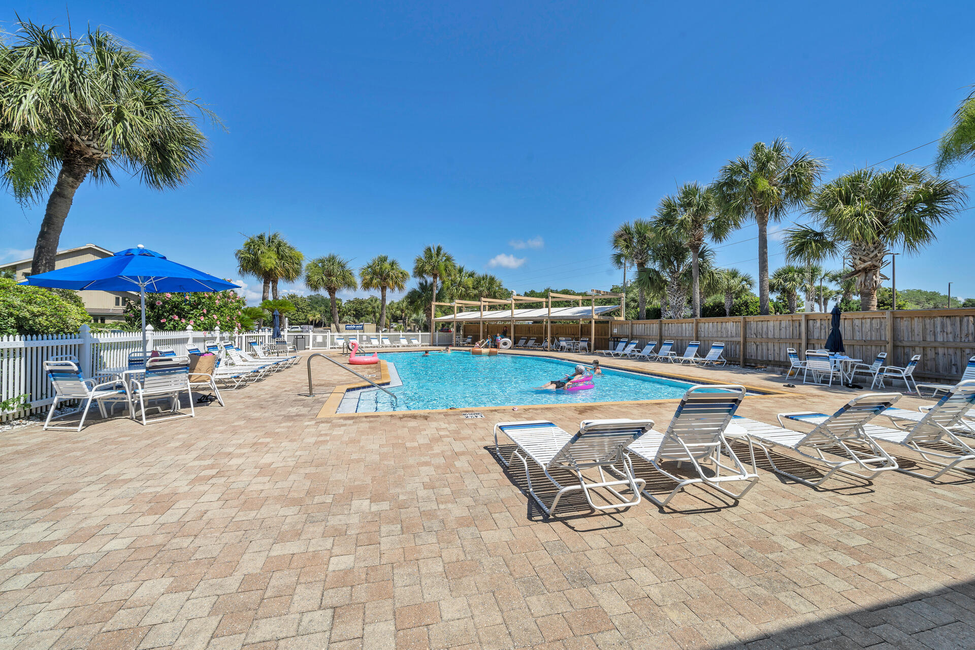 SEASCAPE CONDO PH 10 - Residential