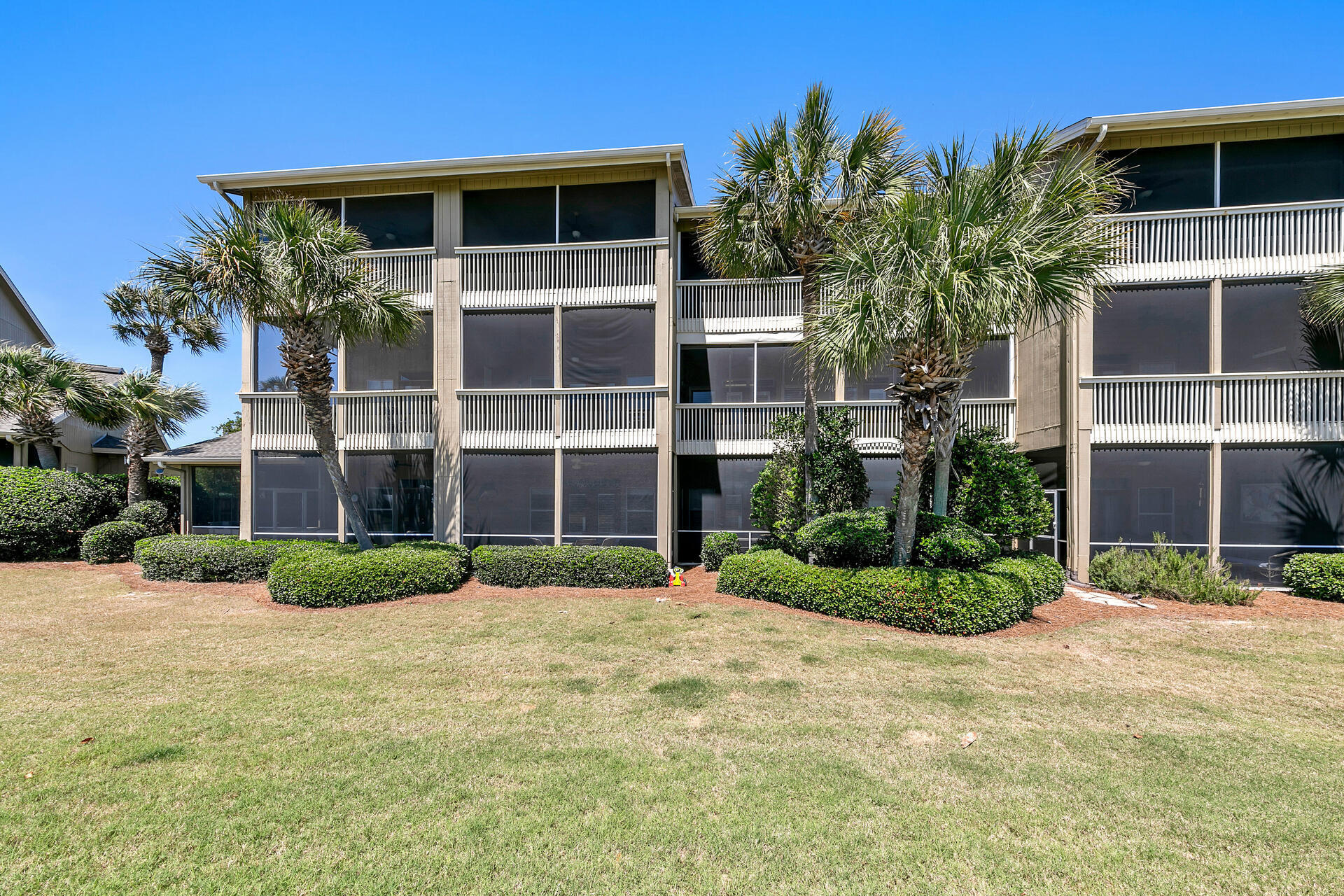 SEASCAPE CONDO PH 10 - Residential