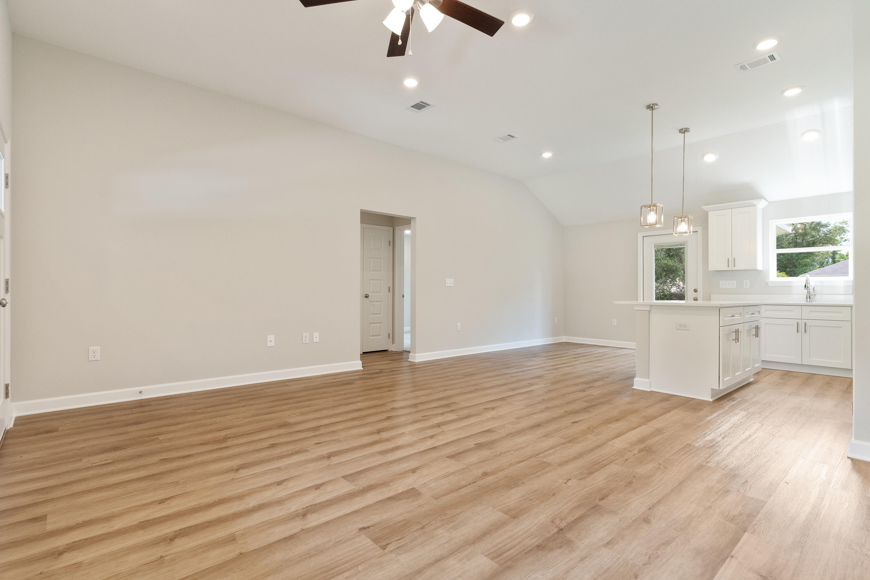 JACK KENNEDY 1ST ADD - Residential