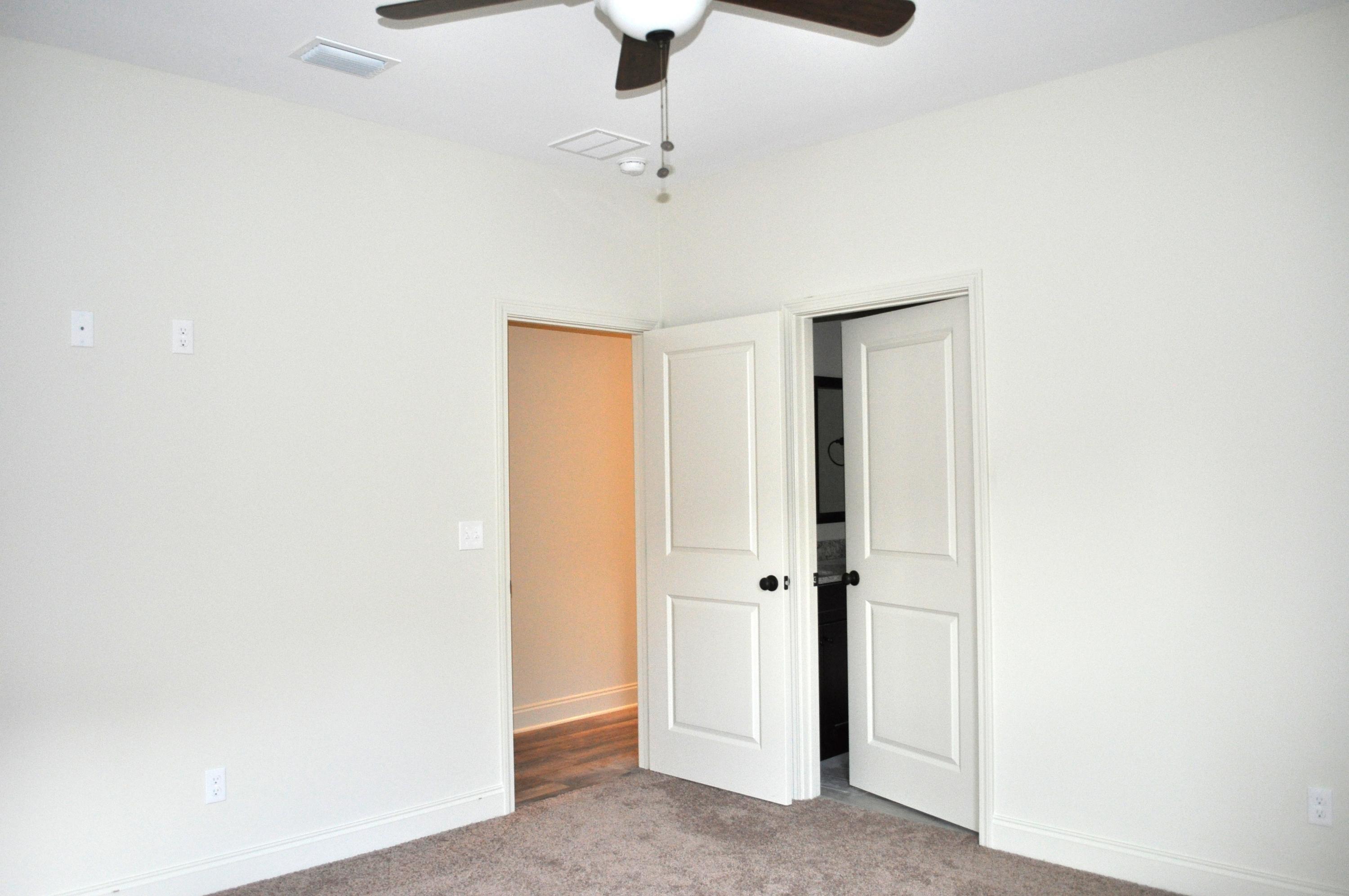 ELLIOTTS POINT - Residential