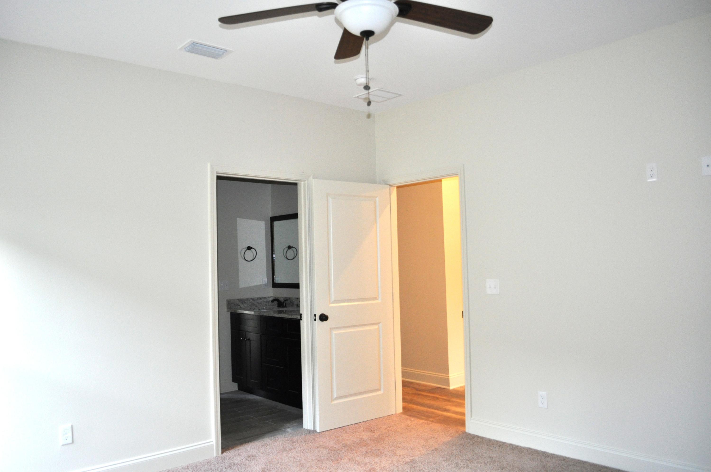 ELLIOTTS POINT - Residential