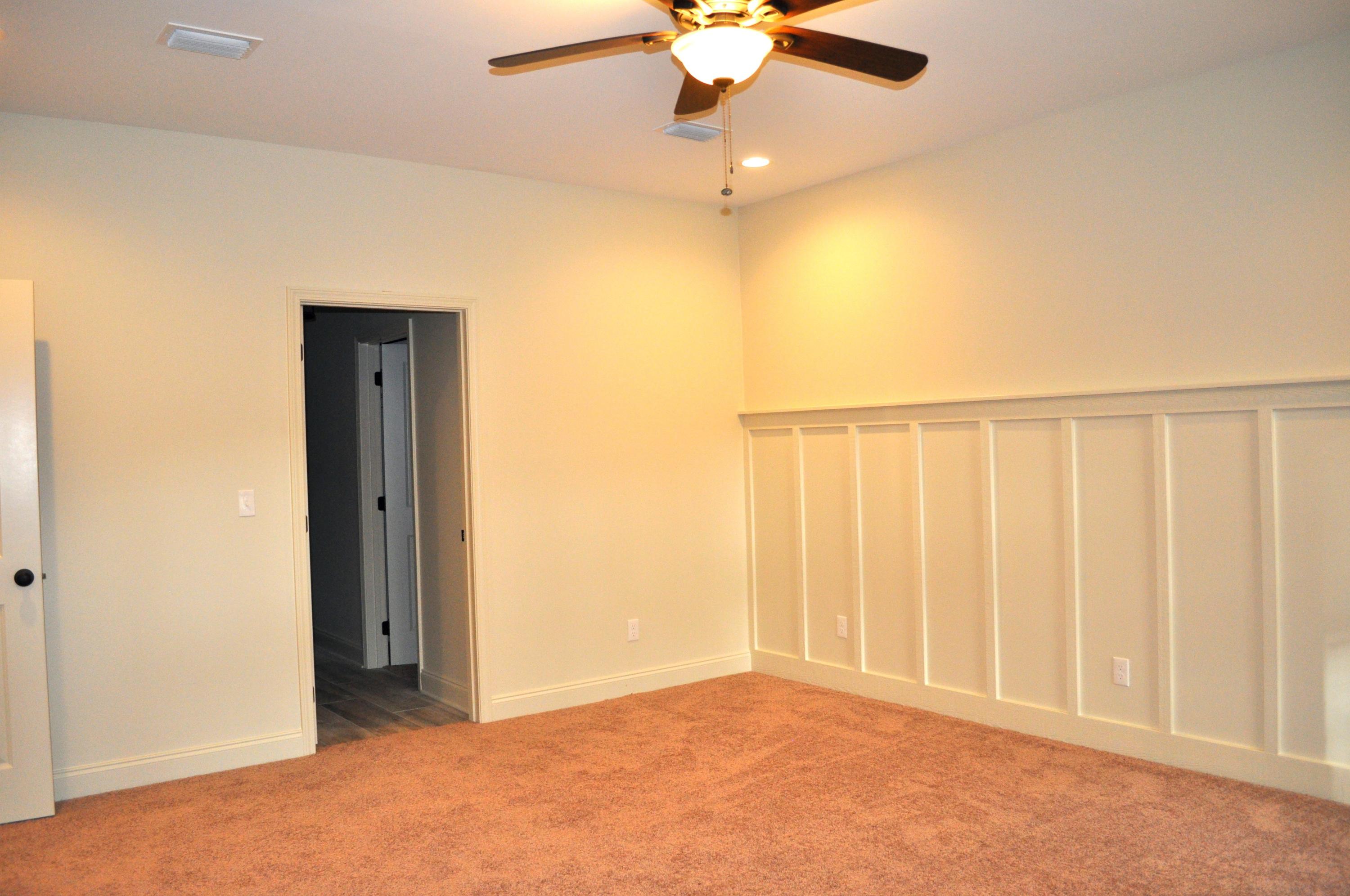 ELLIOTTS POINT - Residential